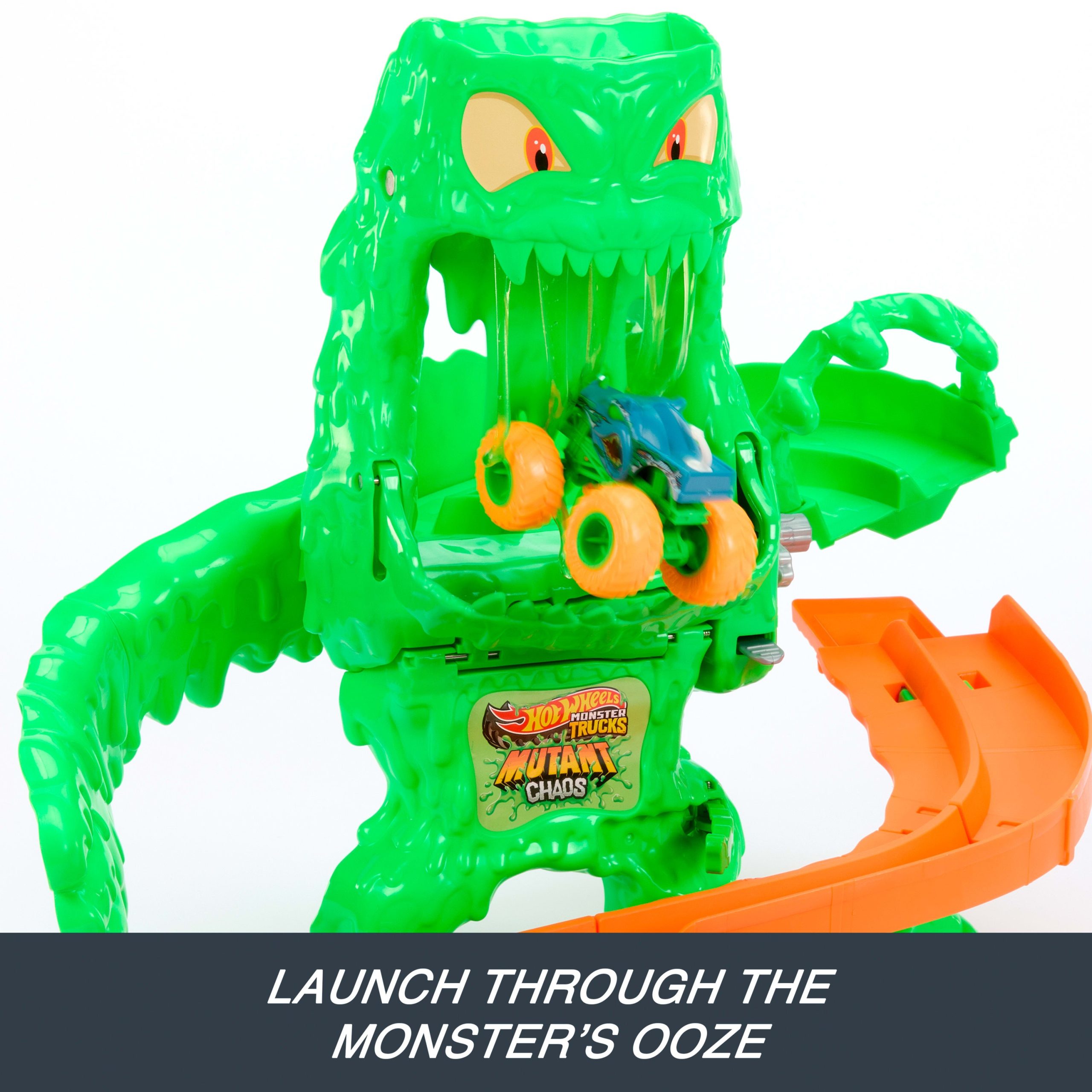 Hot Wheels Monster Trucks Mutant Monster Takedown Playset With Toy Truck & Slime - Image 4
