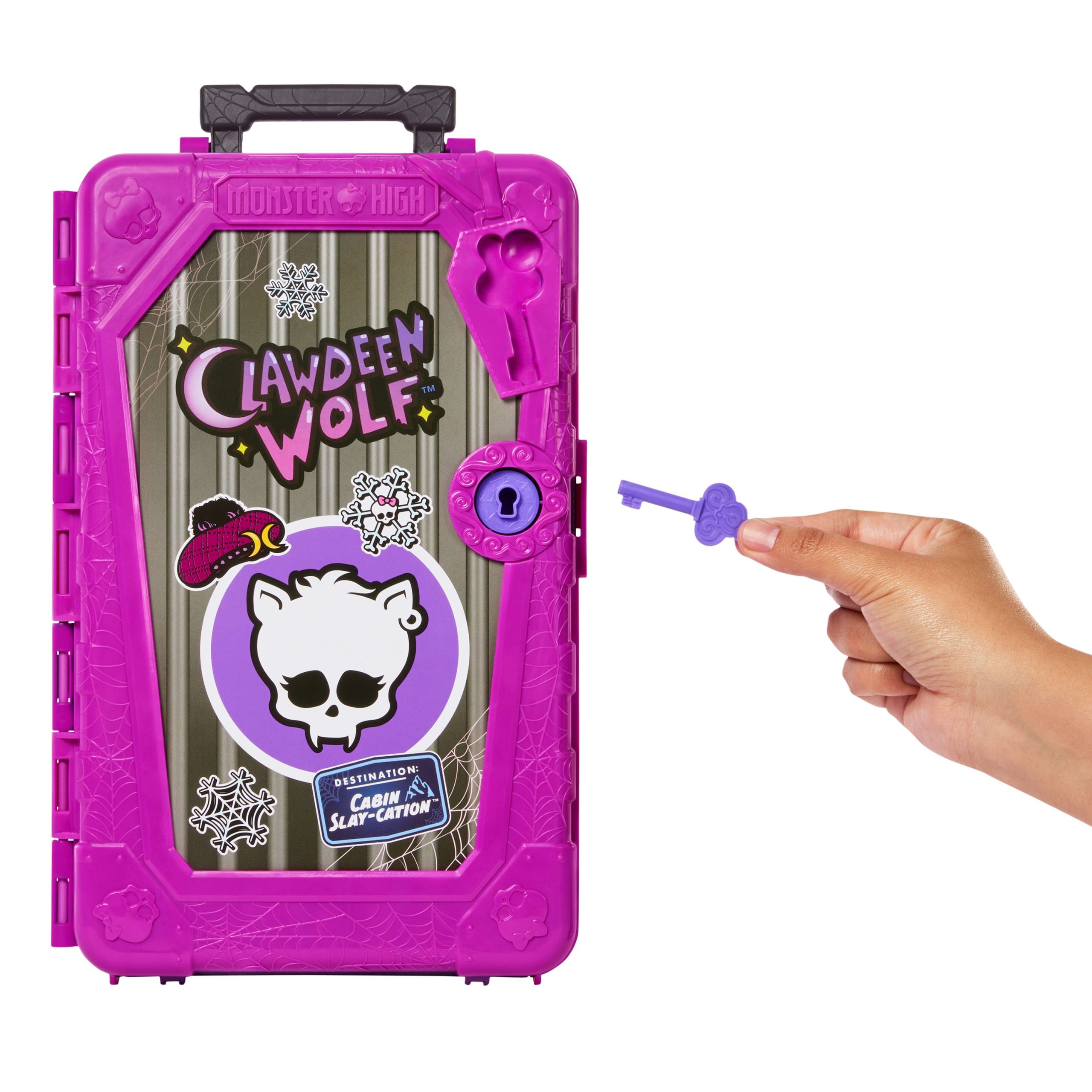 Monster High Skulltimate Secrets Cabin Slay-Cation Playset. Clawdeen Wolf Doll And Accessories - Image 3