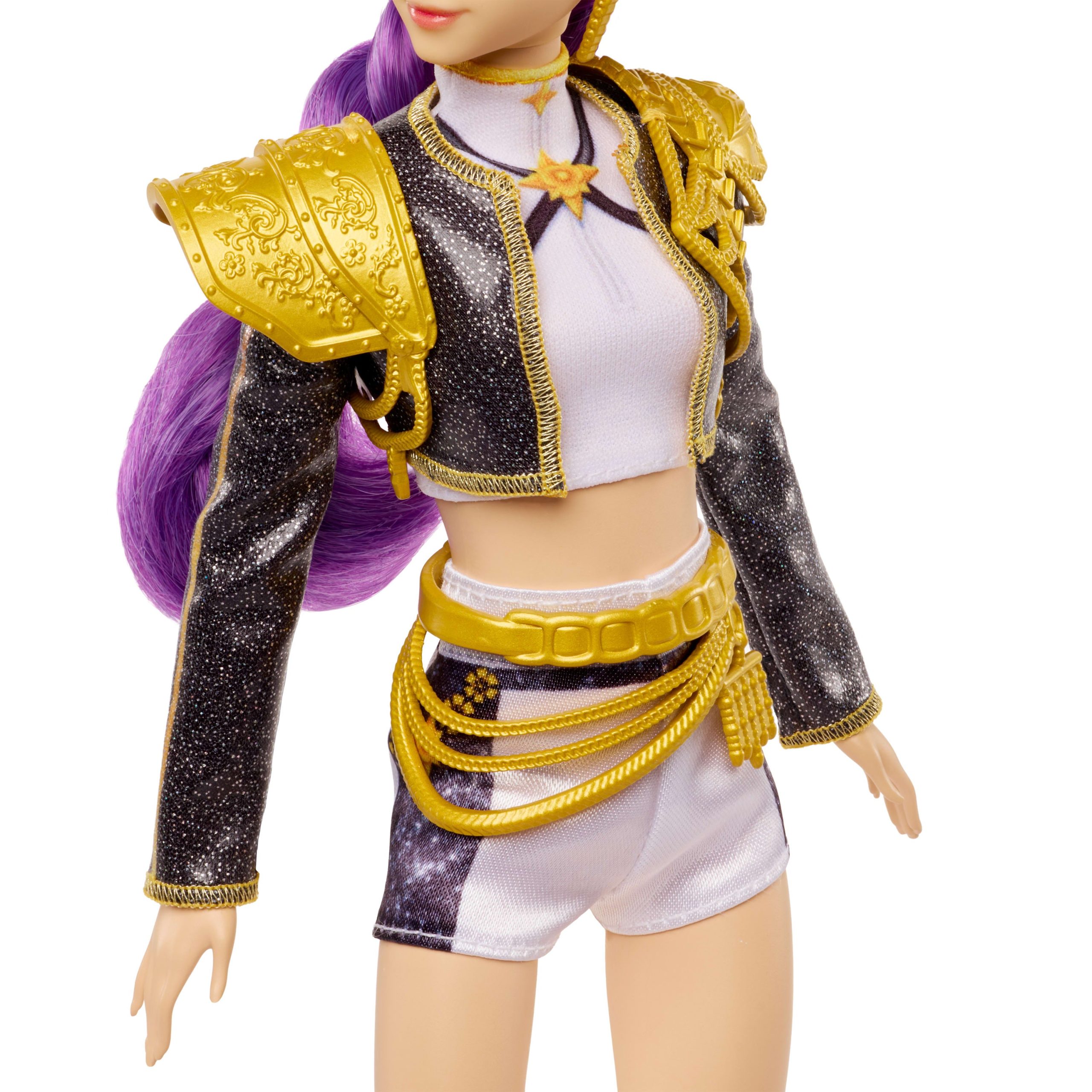 KPop Demon Hunters HUNTR/X Rumi Golden Singing Doll in Removable Outfit & 5 Posable Joints - Image 3