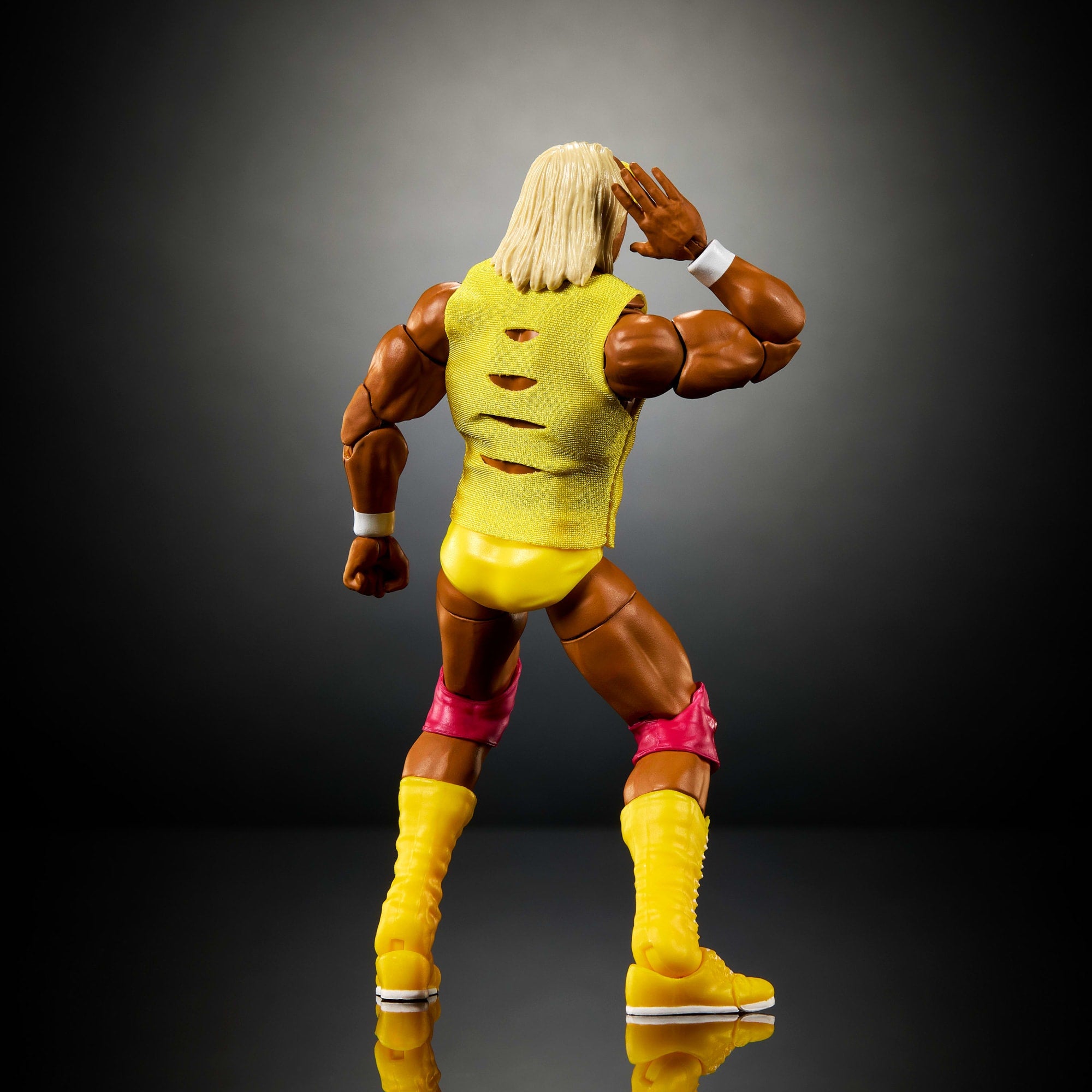WWE Ultimate Edition Hulk Hogan Action Figure & Accessories Set. 6-Inch Collectible - Image 5