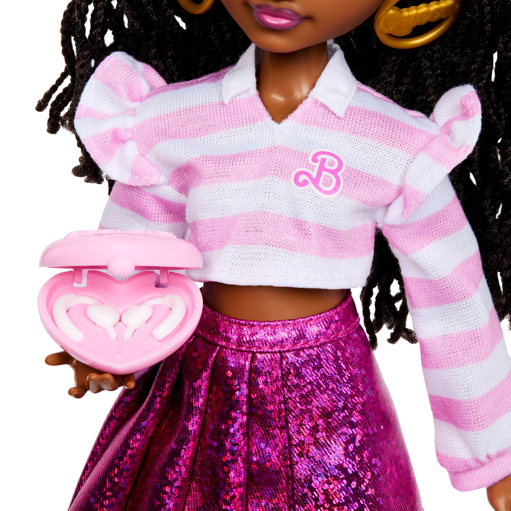 Barbie Dream Besties Barbie Brooklyn Doll & Accessories. Posable Fashion Doll & Themed Pieces - Image 4