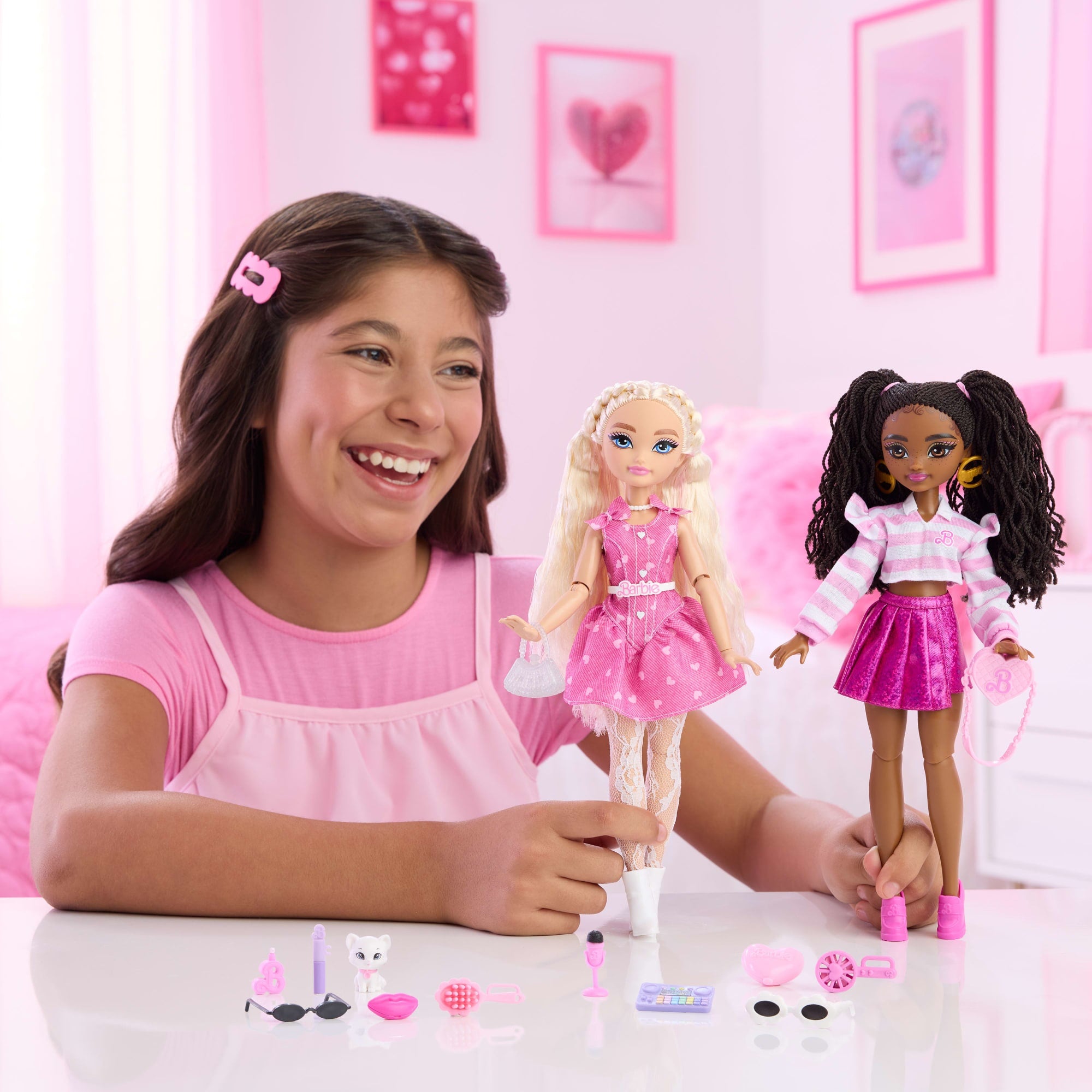 Barbie Dream Besties Barbie Brooklyn Doll & Accessories. Posable Fashion Doll & Themed Pieces - Image 3