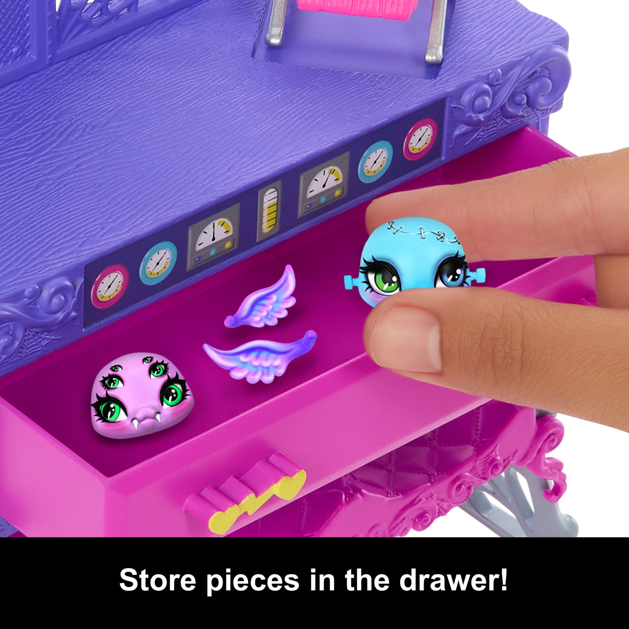Monster High Frankie Stein Make-A-Monster Pet Doll Playset. 30+ Accessories For Countless Pet Combos - Image 4