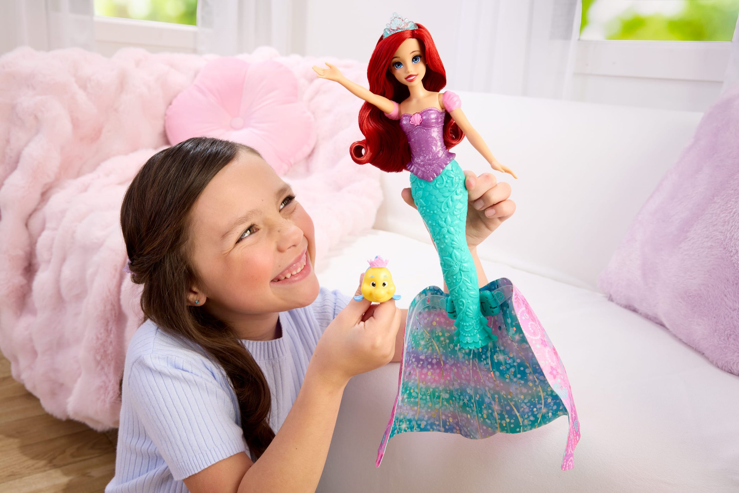 Disney Princess Ariel Human To Mermaid Transforming Fashion Doll With Flounder & 2 Accessories - Image 2