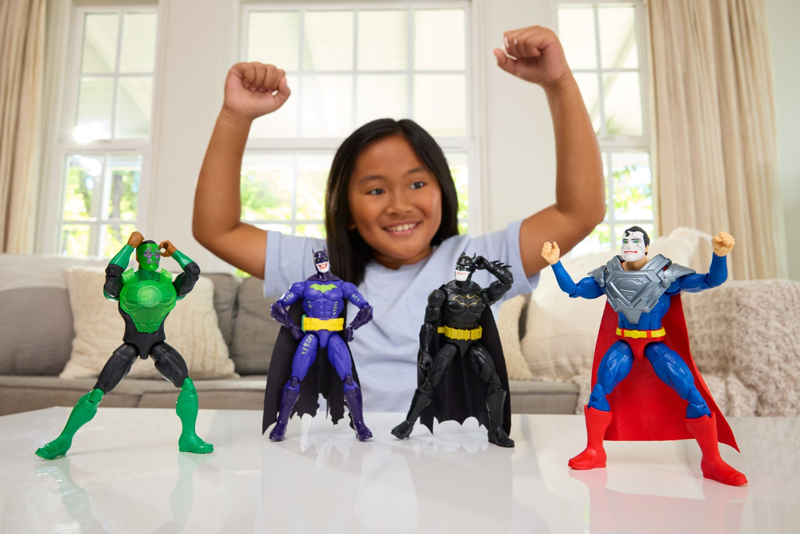 DC Premier 6.5 Inch Action Figures. Deluxe Design With 22 Articulations & Battle Accessories - Image 2