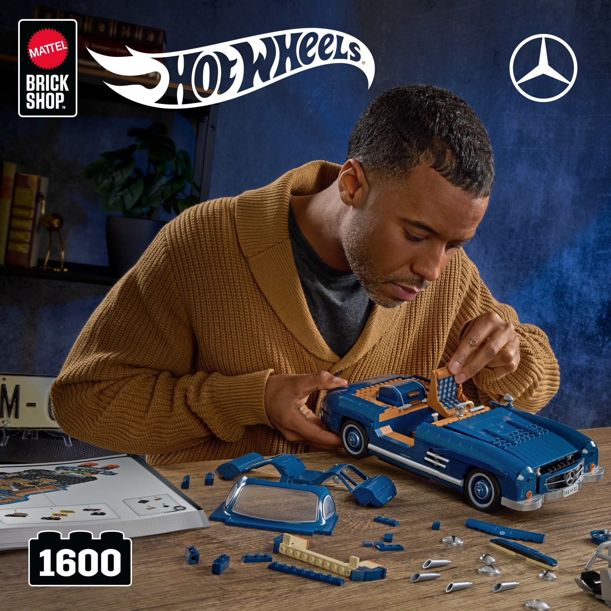 Mattel Brick Shop Hot Wheels Mercedes-Benz 300 SL Building Toy Kit (1600 Pieces). for Collectors - Image 2