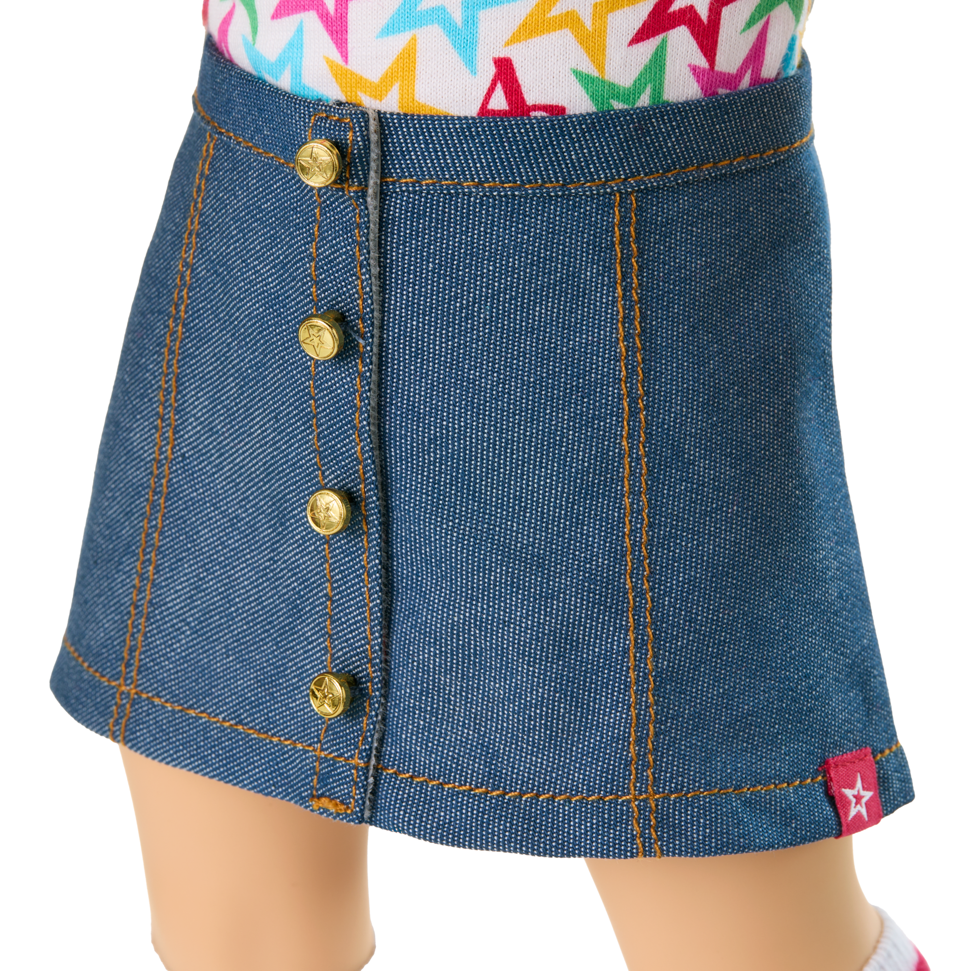 Truly Me™ 18-inch Doll #126 with wavy brown hair - Image 9