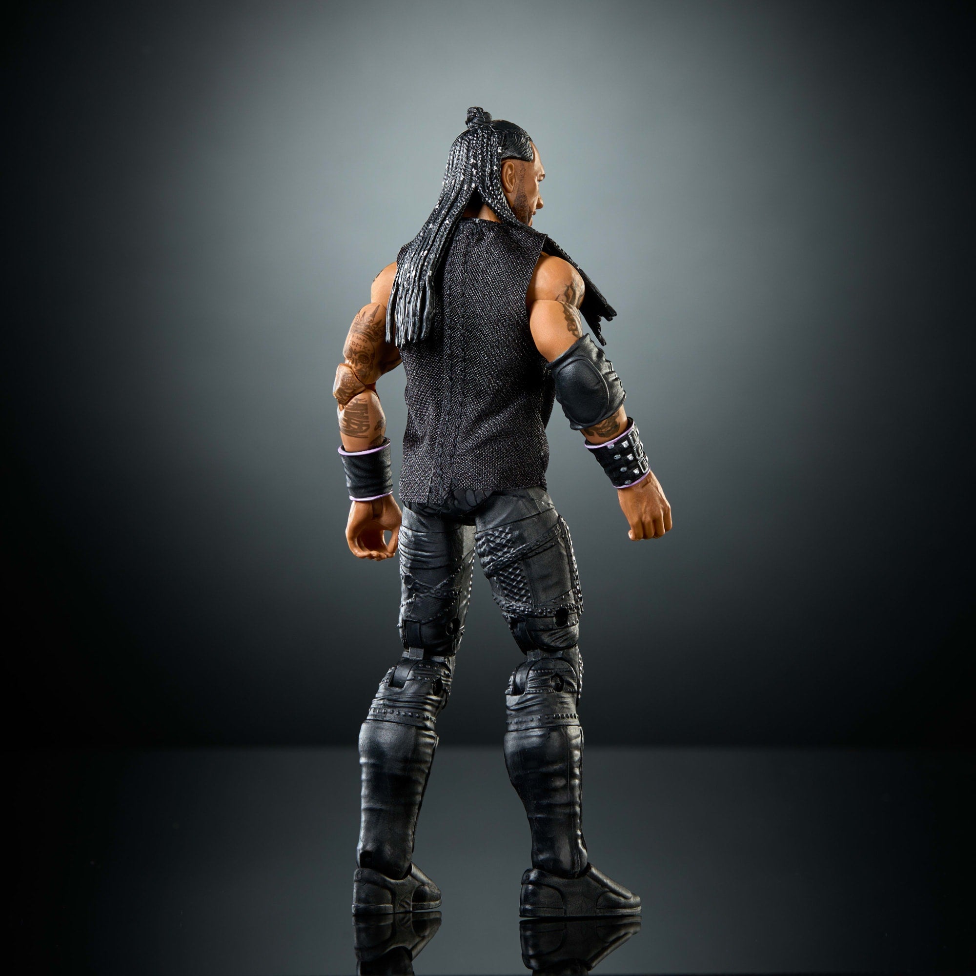 WWE Elite Damian Priest Action Figure. Series #122 Set. 6-Inch Collectible With Accessories - Image 5