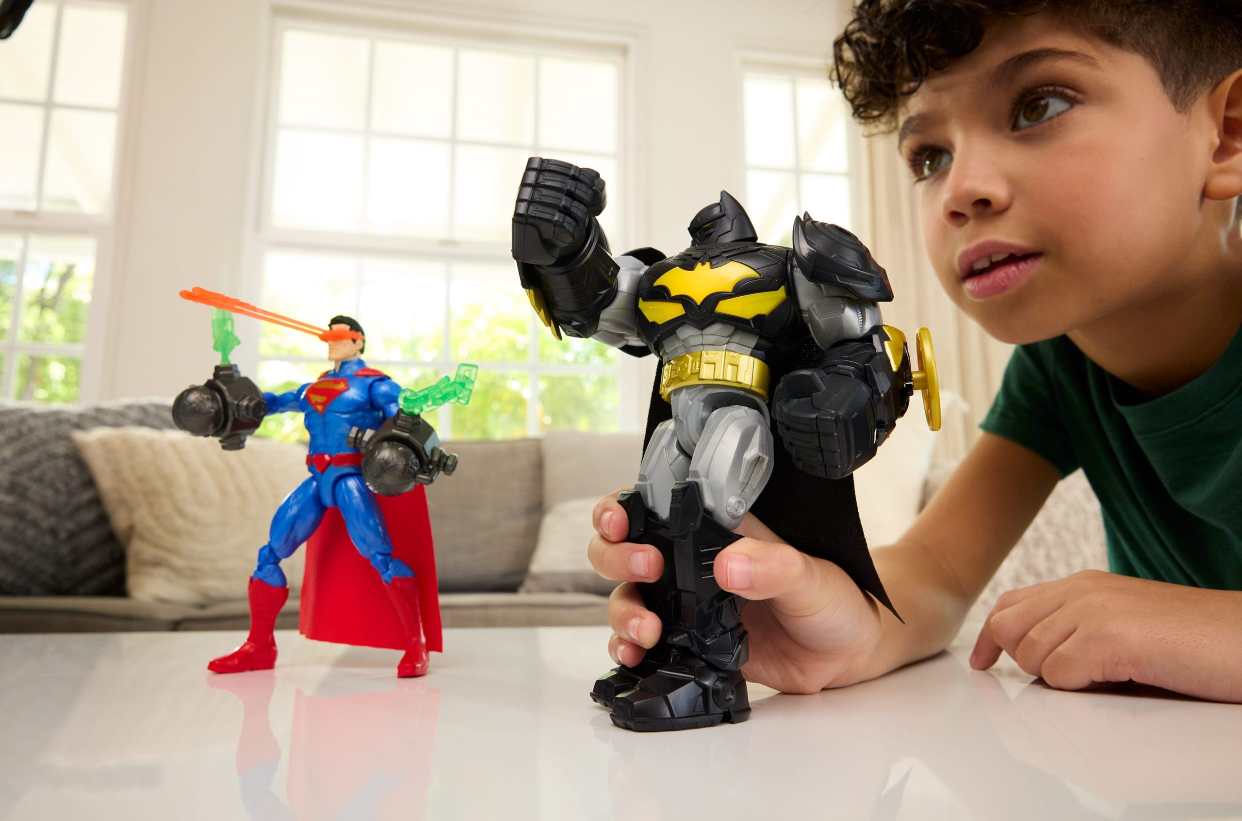 DC Premier 6.5 inch Oversized Armored Batman Feature Figure. Battle Disc Action. 8 Lights & Sounds - Image 2