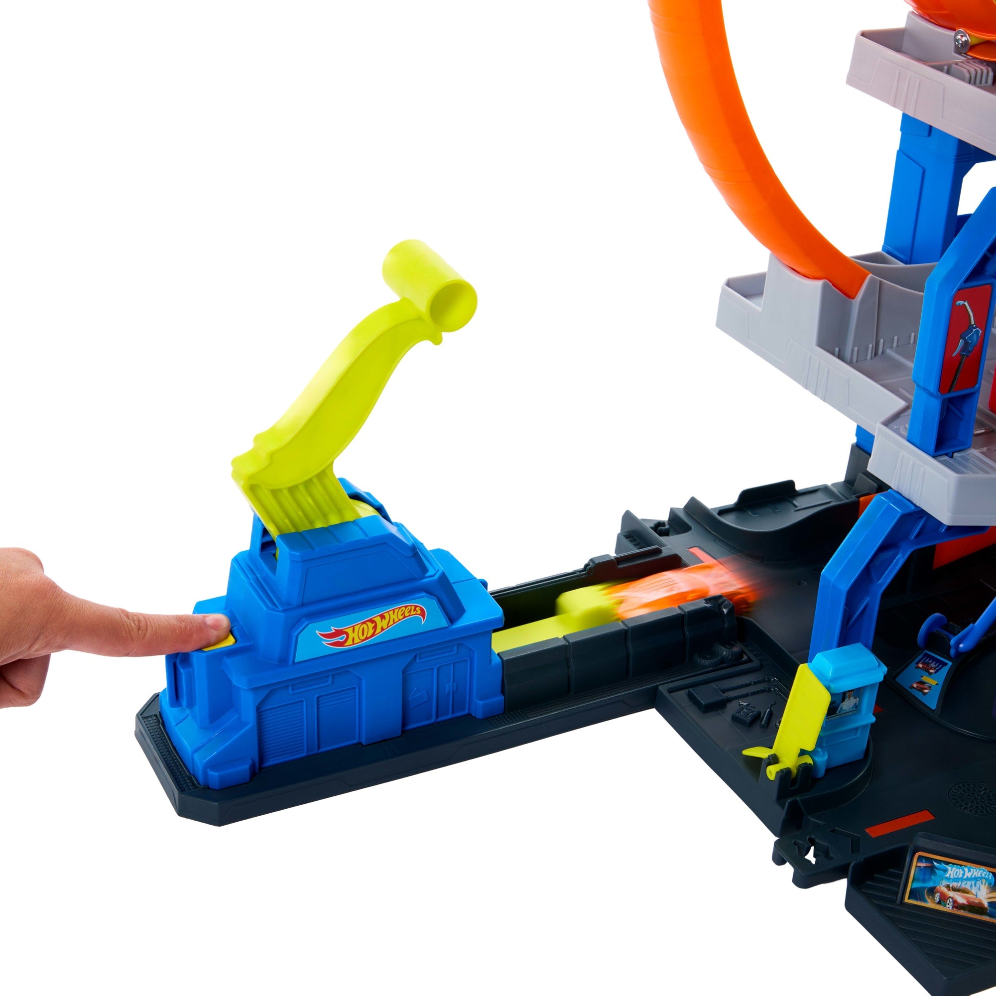 Hot Wheels MEGA Loop Garage Playset With 1 Die-Cast Toy Car & 1 Toy Helicopter in 1:64 Scale - Image 4