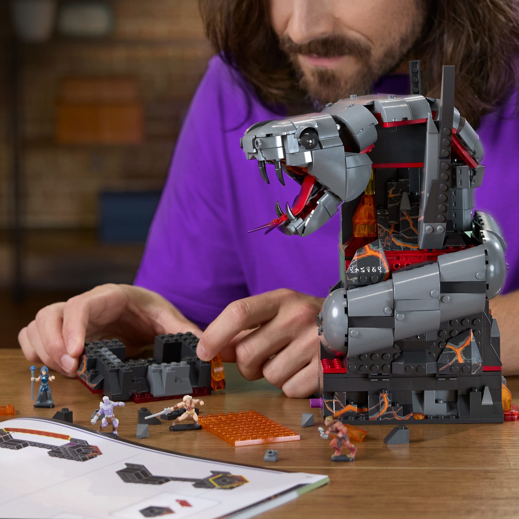 Coffret de Construction Le Combat de La Montagne du Serpent Mattel Brick Shop - Image 2