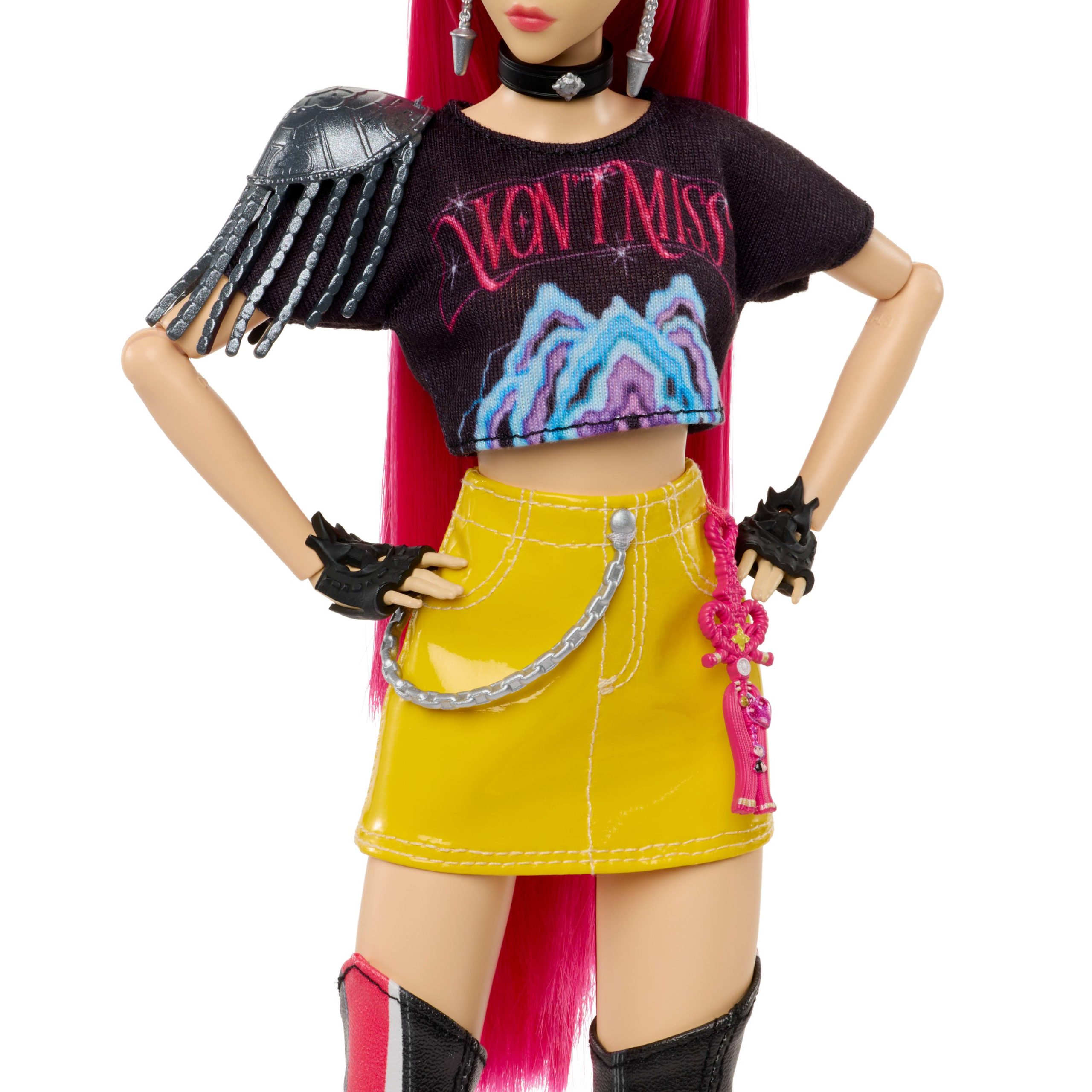 KPop Demon Hunters HUNTR/X Mira Fashion Doll in Removable Look With Themed Movie Accessories - Image 4