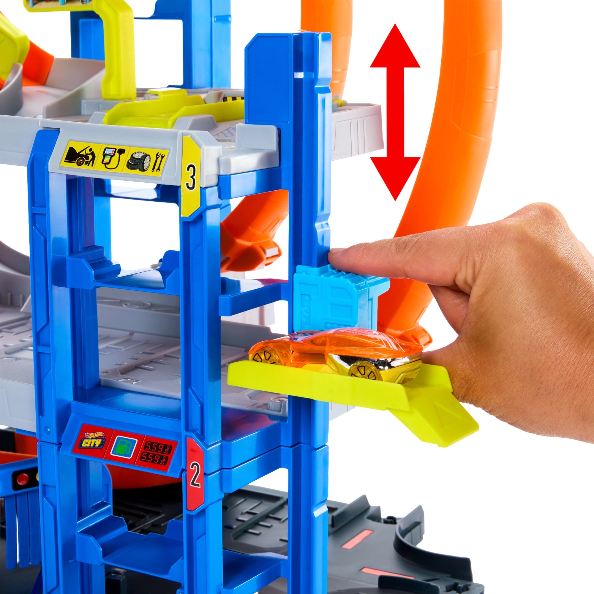 Hot Wheels MEGA Loop Garage Playset With 1 Die-Cast Toy Car & 1 Toy Helicopter in 1:64 Scale - Image 3