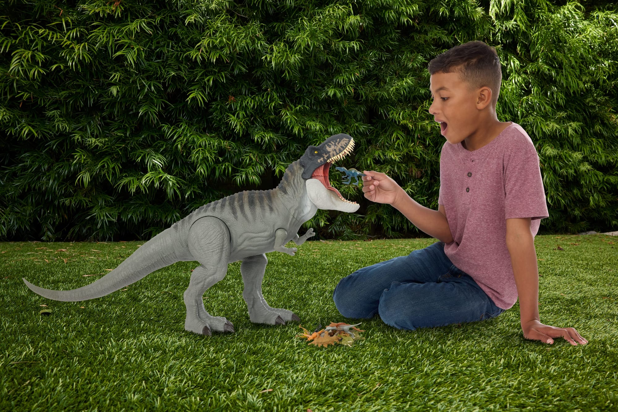 Jurassic World Dinosaurio de Juguete Rebirth Super Colossal T. Rex - Image 2