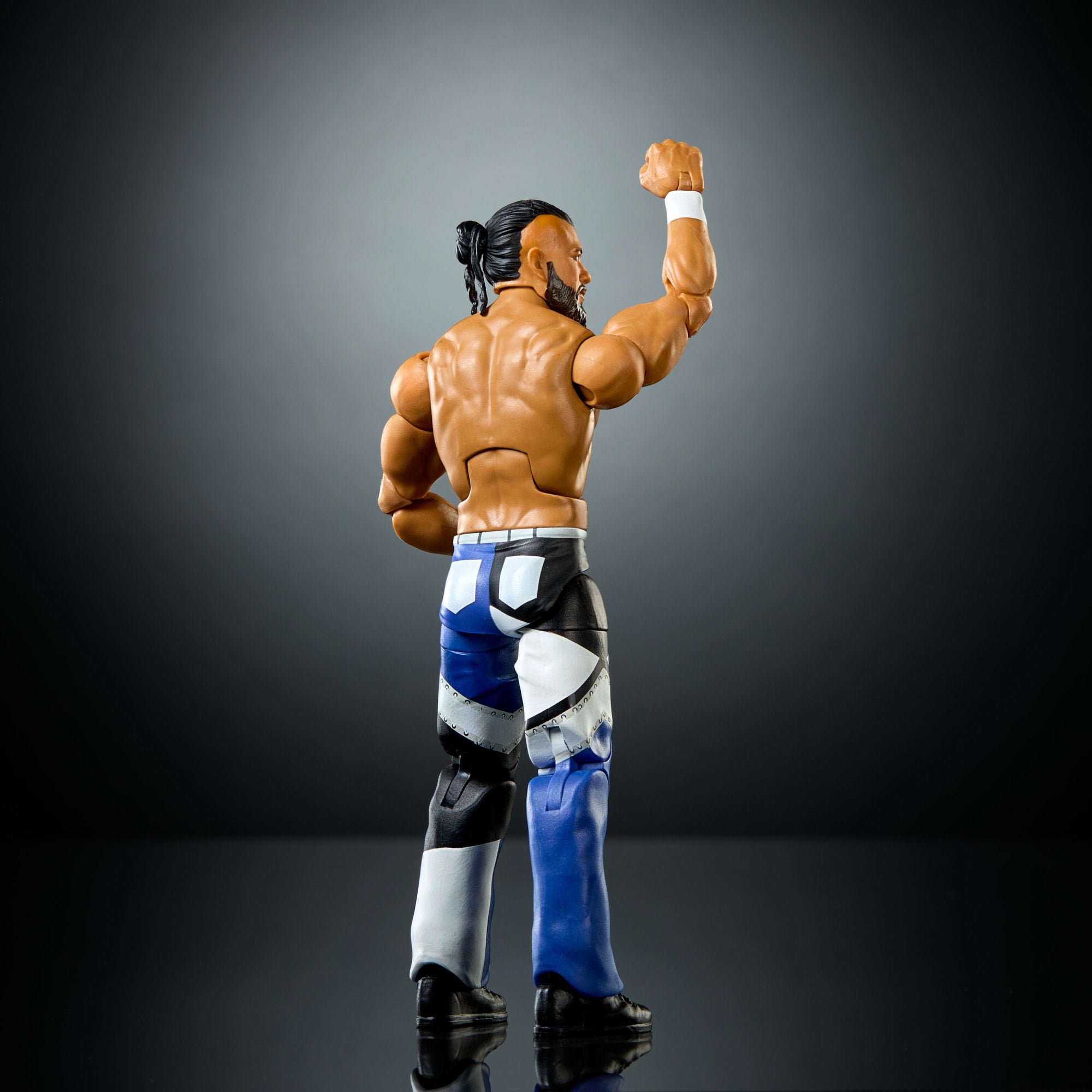 WWE Elite Andrade Action Figure. Series #122 Set. 6-Inch Collectible With Articulation & Accessories - Image 3