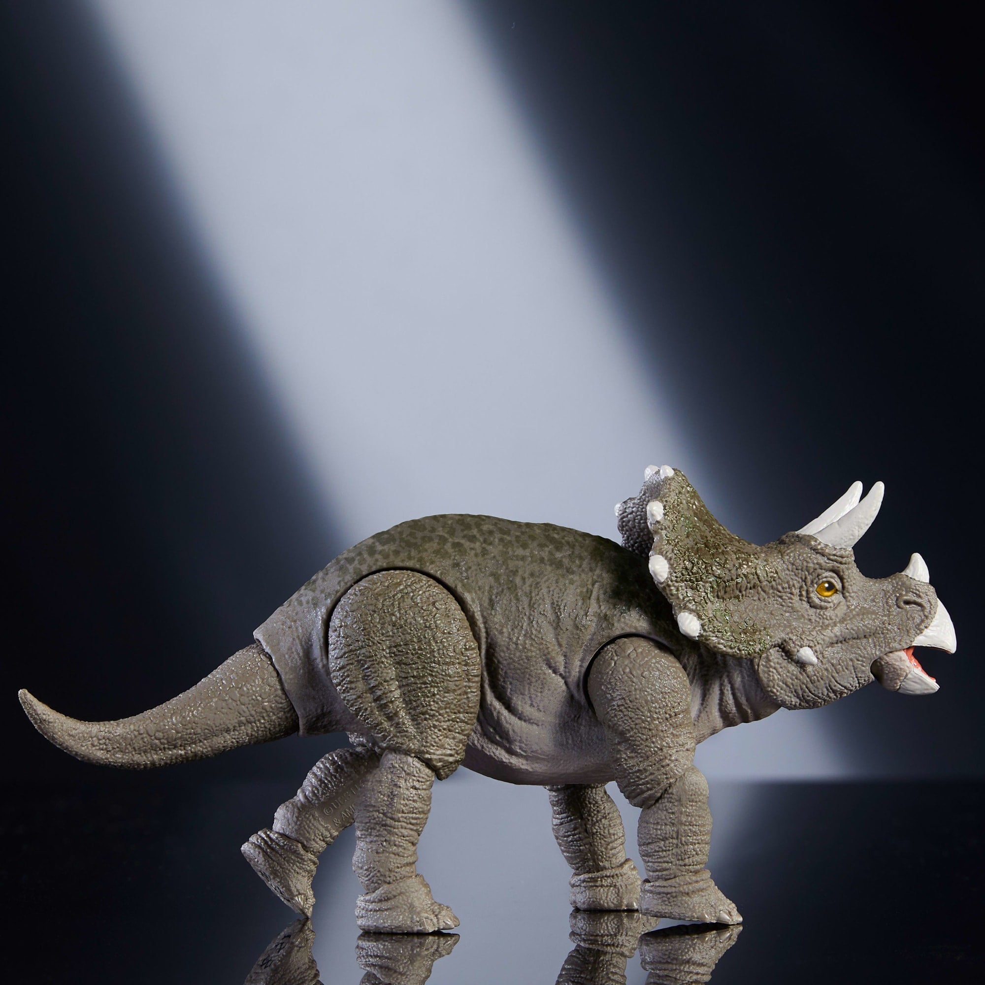Jurassic World Dinossauro de Brinquedo Triceratops Juvenil - Image 6