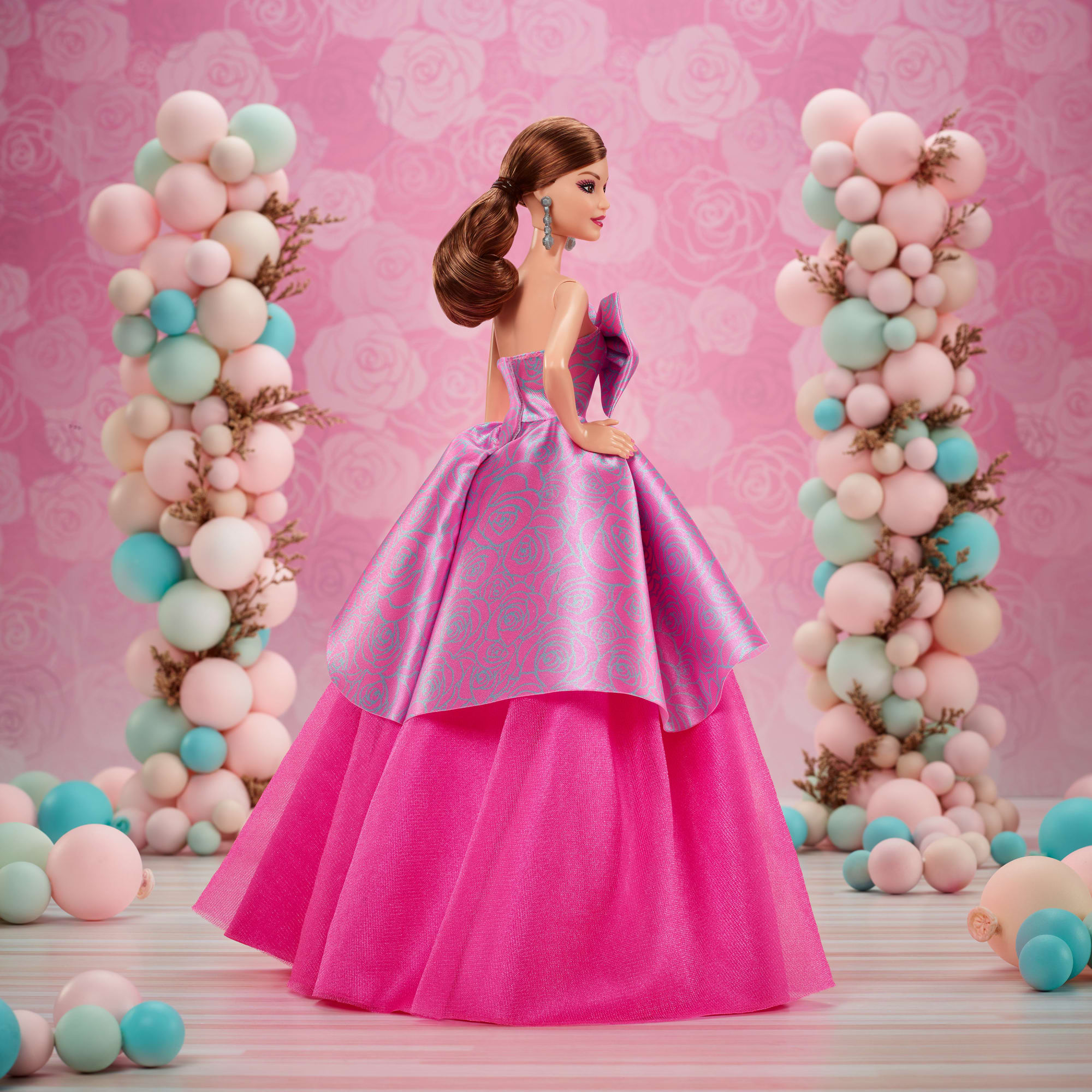 Barbie-Poupée Barbie Joyeux Anniversaire-en Robe Rose Satinée - Image 5