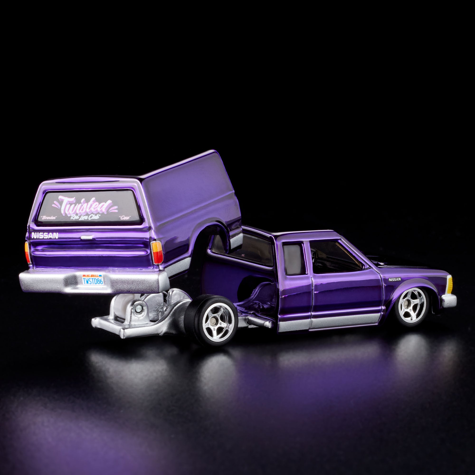 Hot Wheels RLC 1986 Nissan 720 King Cab - Image 4