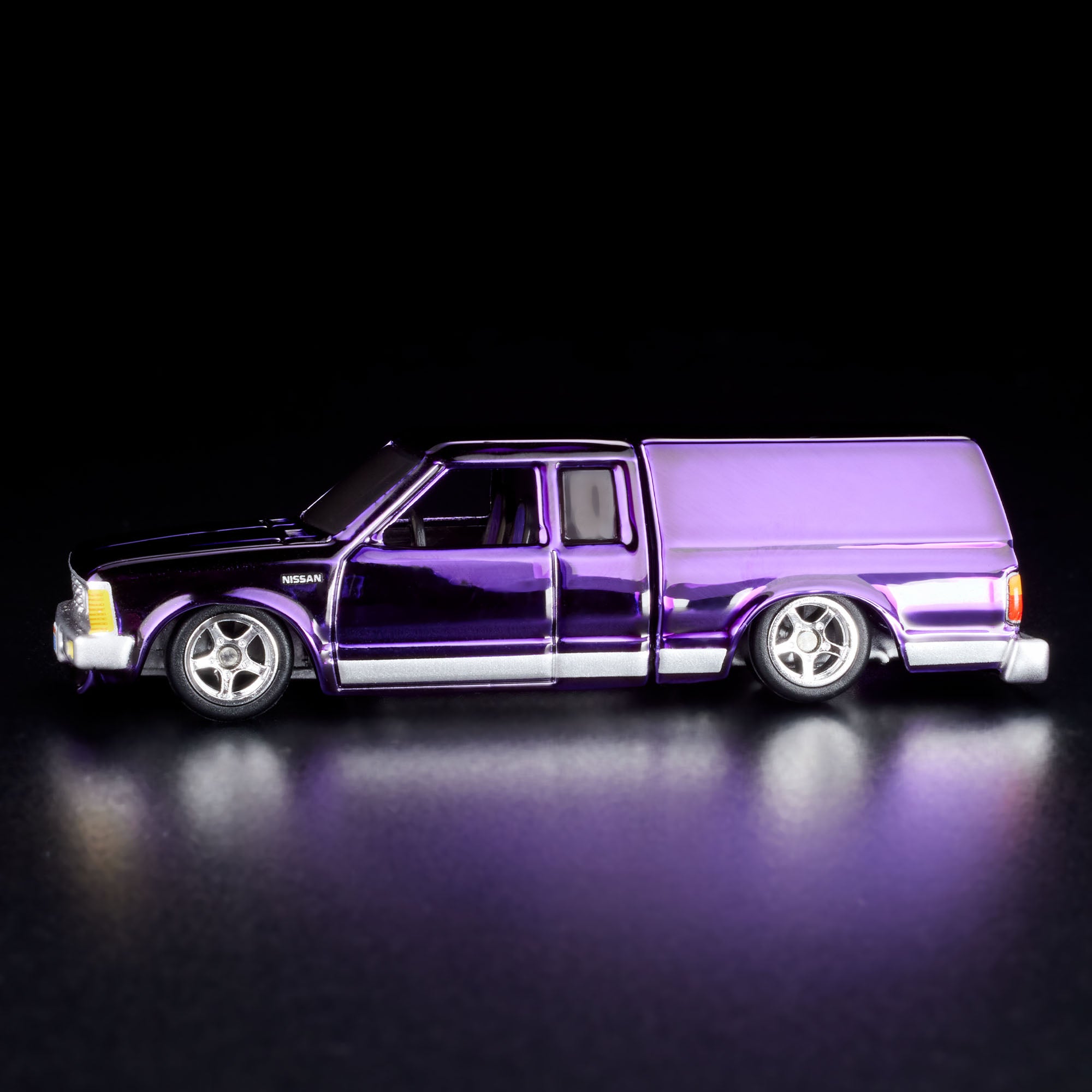 Hot Wheels RLC 1986 Nissan 720 King Cab - Image 8