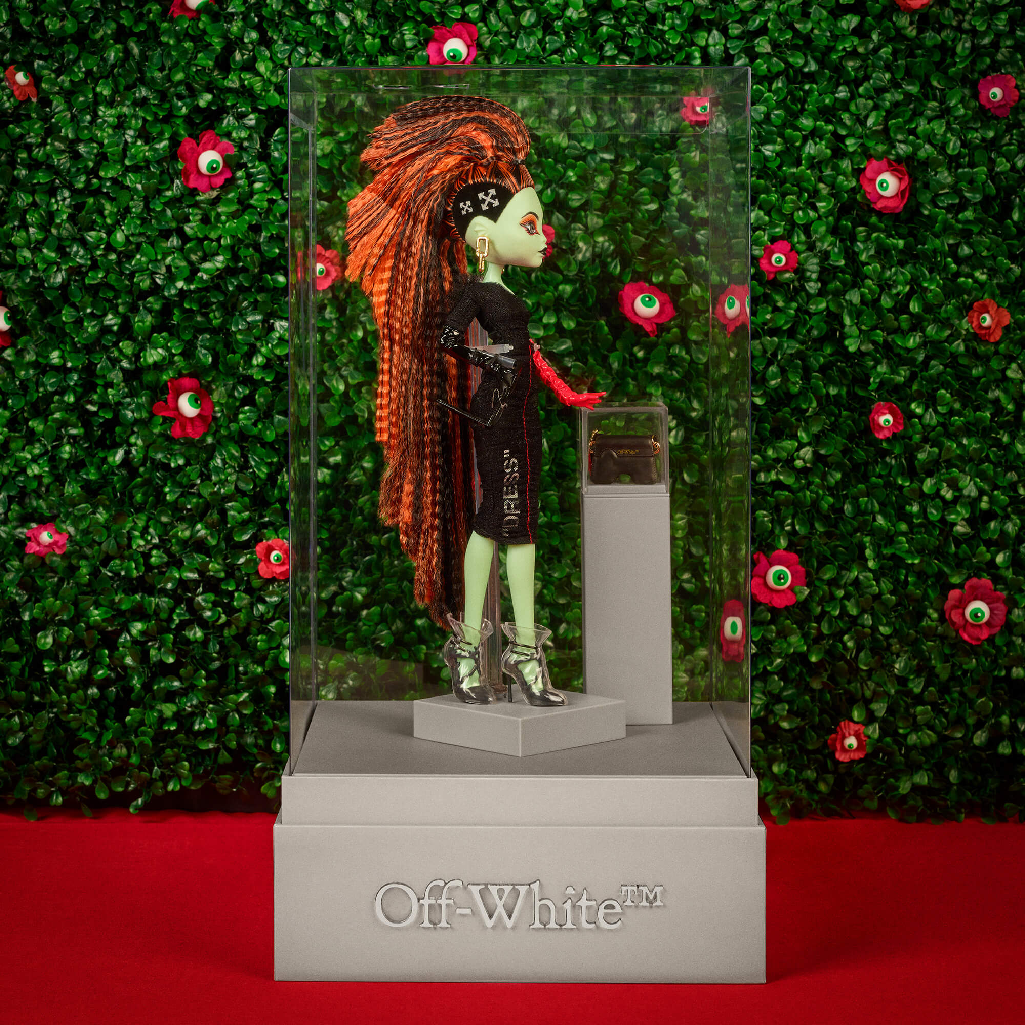 Off-White™ c/o Monster High Electra Melody Doll - Image 7