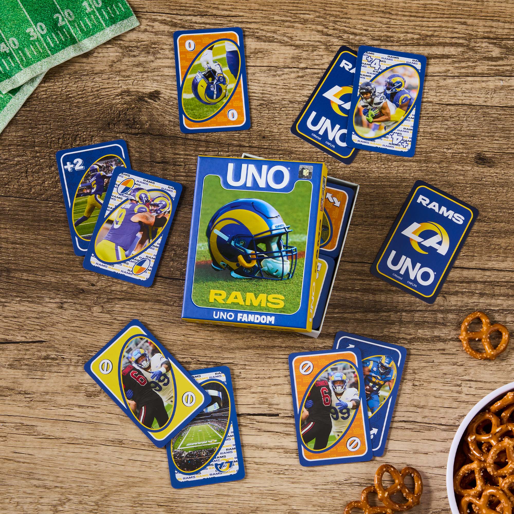 UNO Fandom NFL Los Angeles Rams Game Deck - Image 4