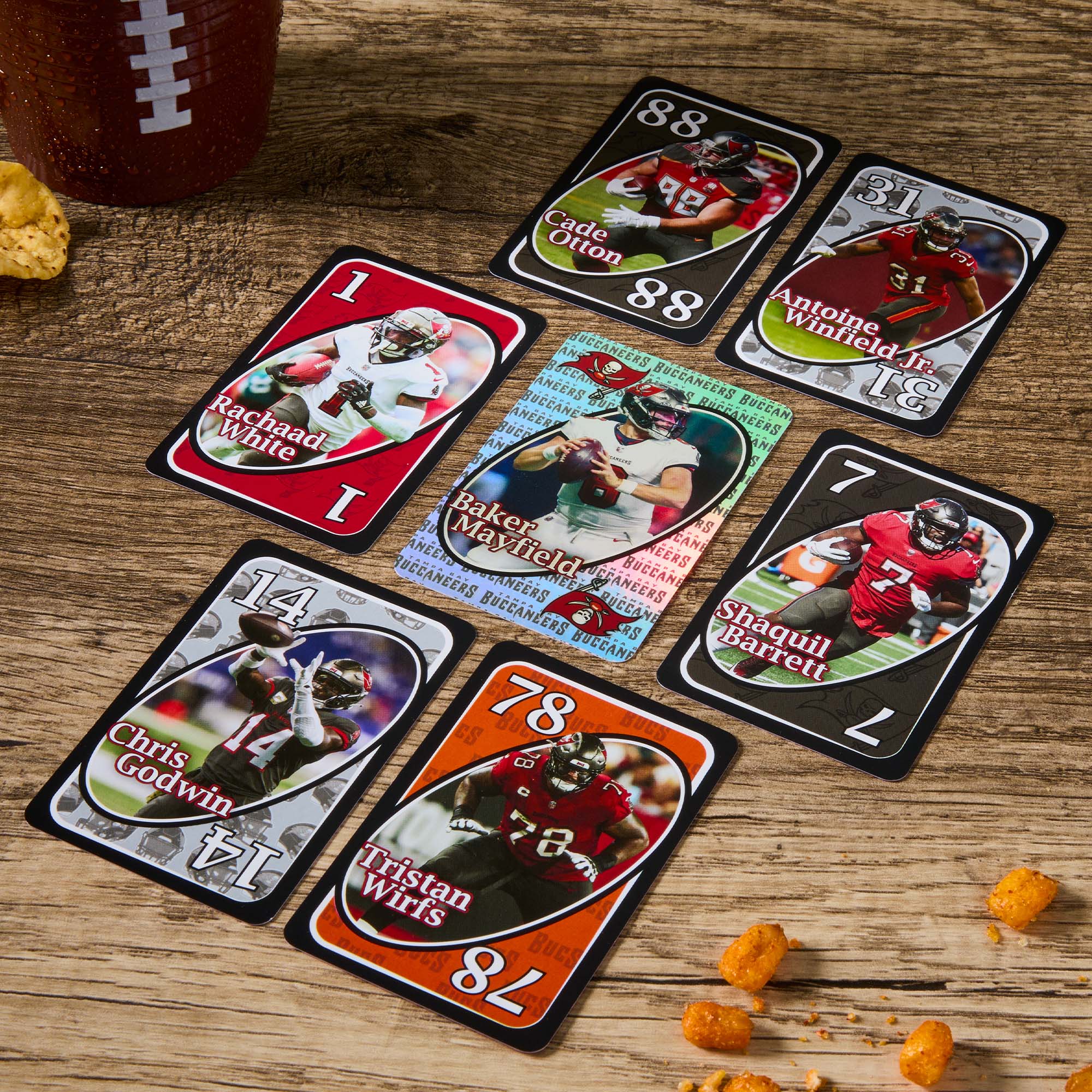 UNO Fandom NFL Tampa Bay Buccaneers Game Deck - Image 4