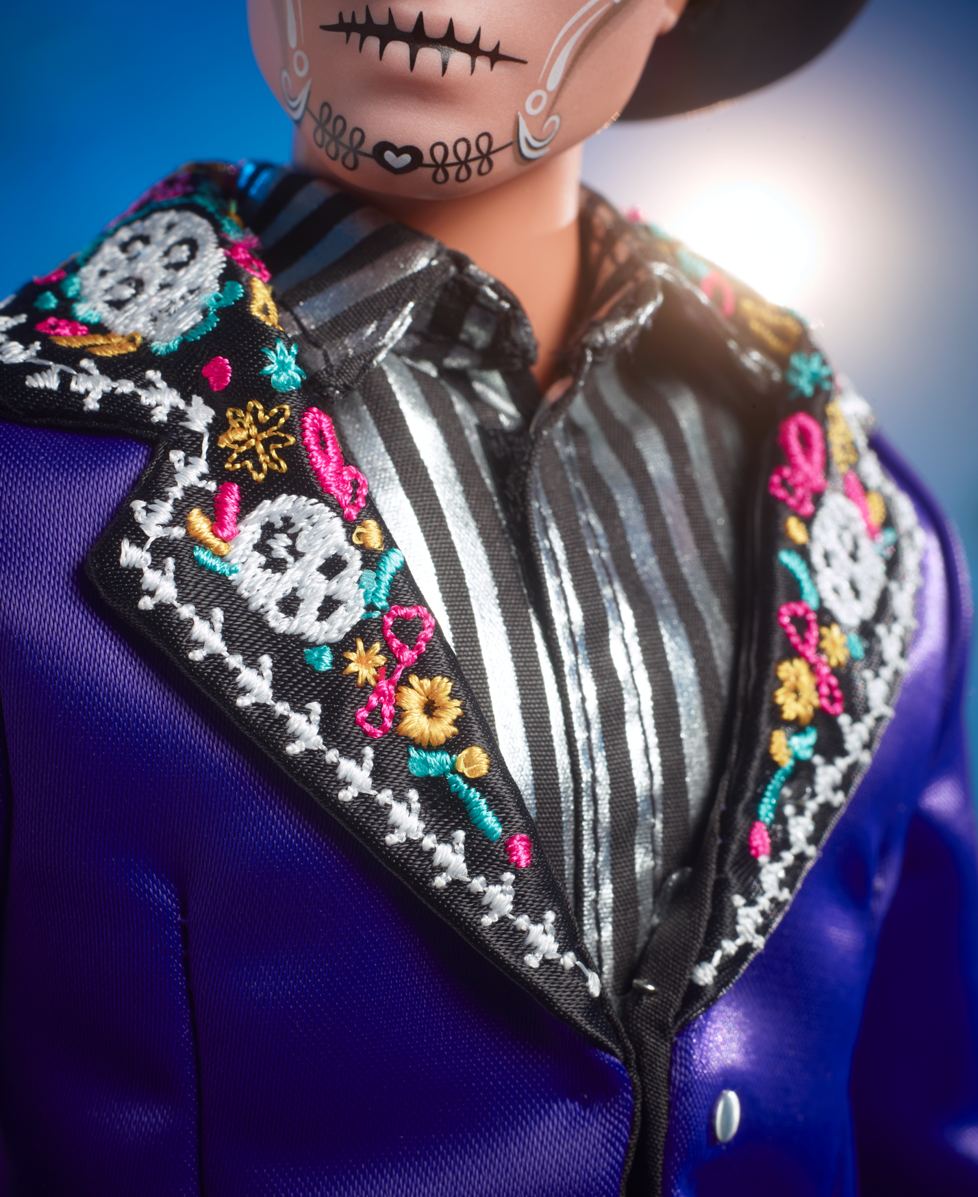 Barbie® Ken® Día de Muertos2023. Poupée Signature à Collectionner - Image 4