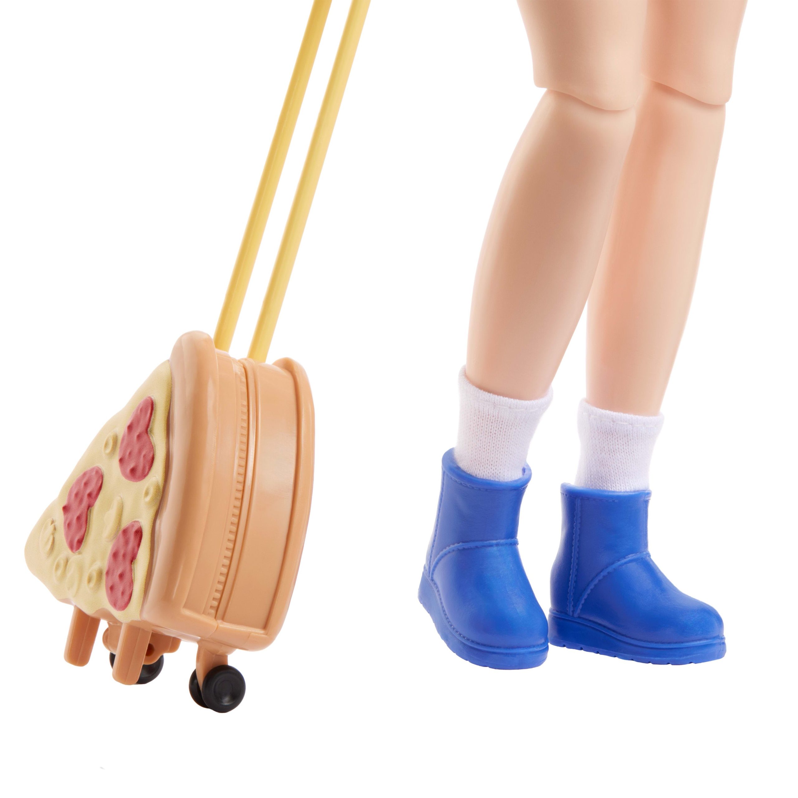 Barbie Dream Besties Weekend Getaway Renee Fashion Doll With 7 Travel Themed Accessories - Image 4