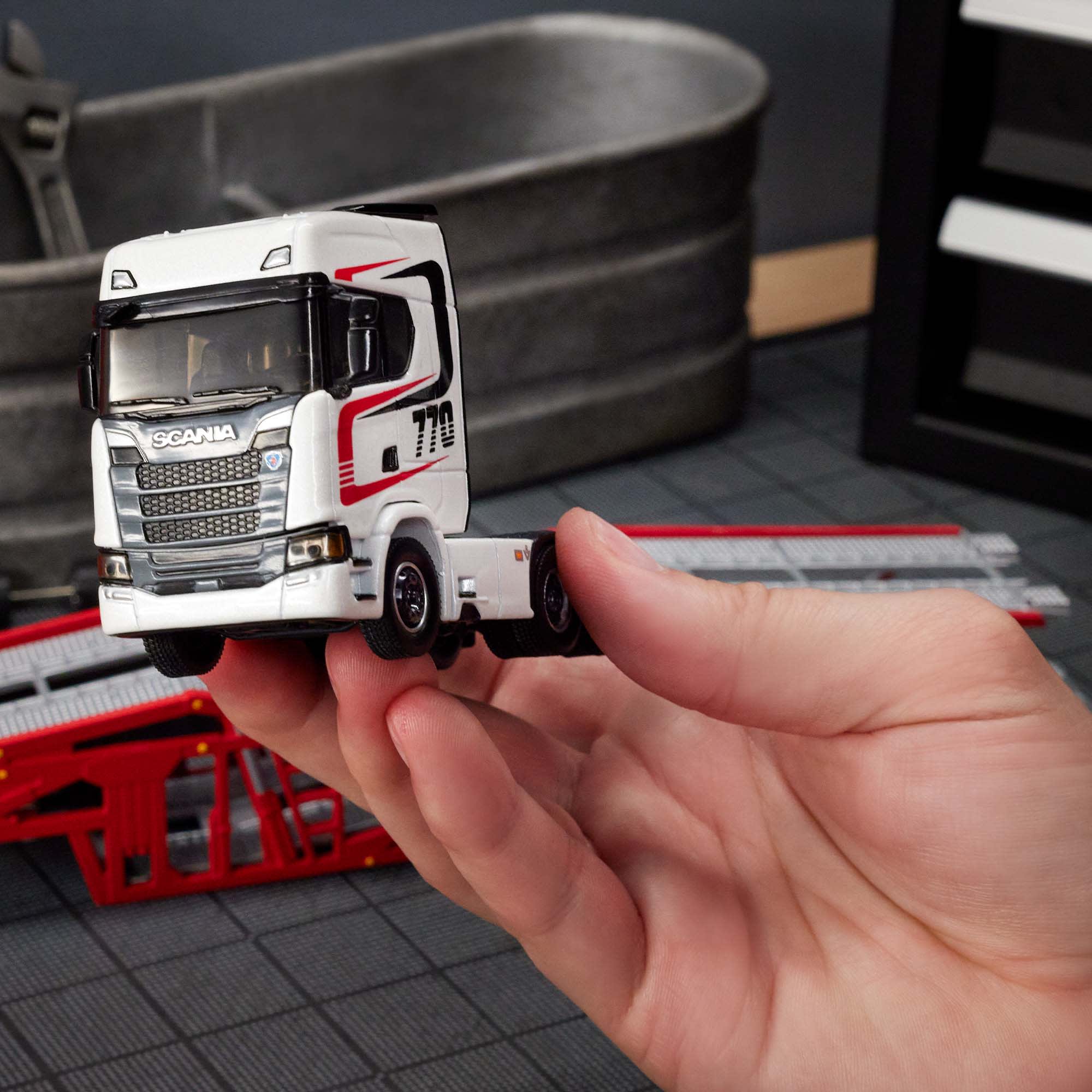 Hot Wheels Elite 64 Scania 770 S - Image 12