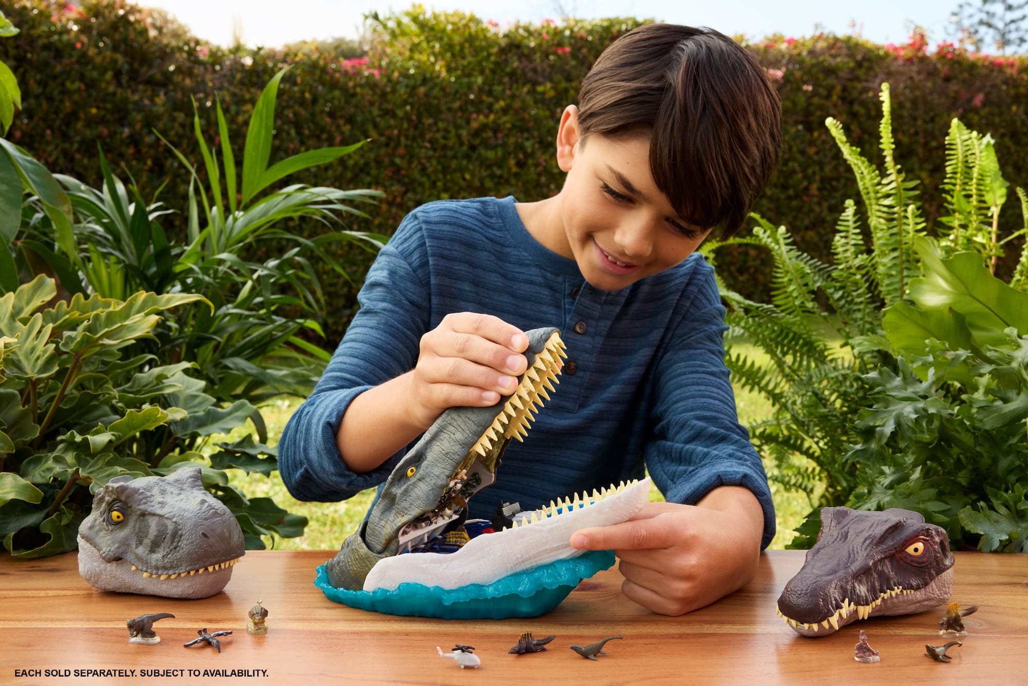 Jurassic World Rebirth Deluxe Mosasaurus Playset. 7 interactive Features & Sound Fx. 6 Micro Figs - Image 2