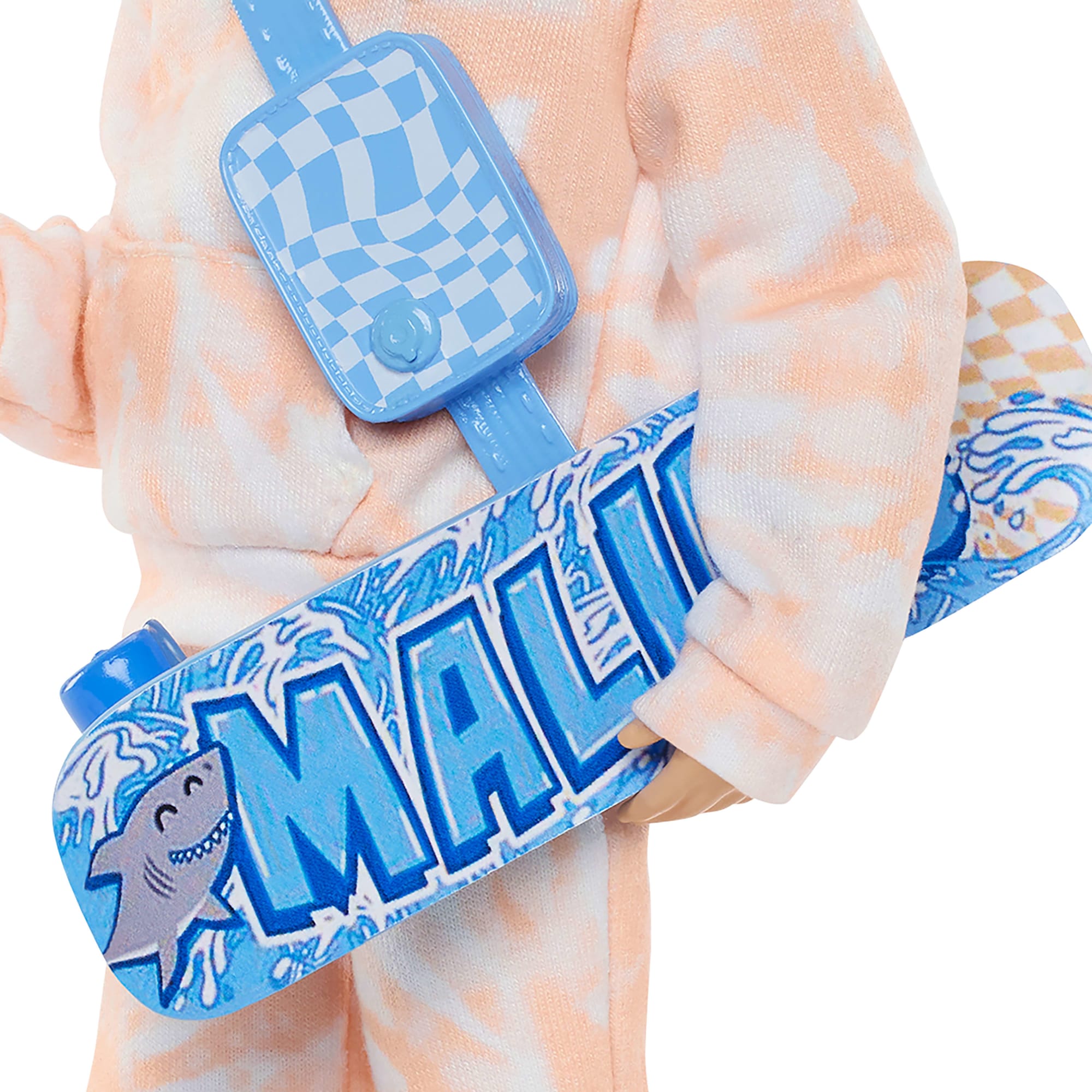 Barbie Dream Besties Ken Fashion Doll With 9 Summer & Skateboard Themed Accessories - Image 5