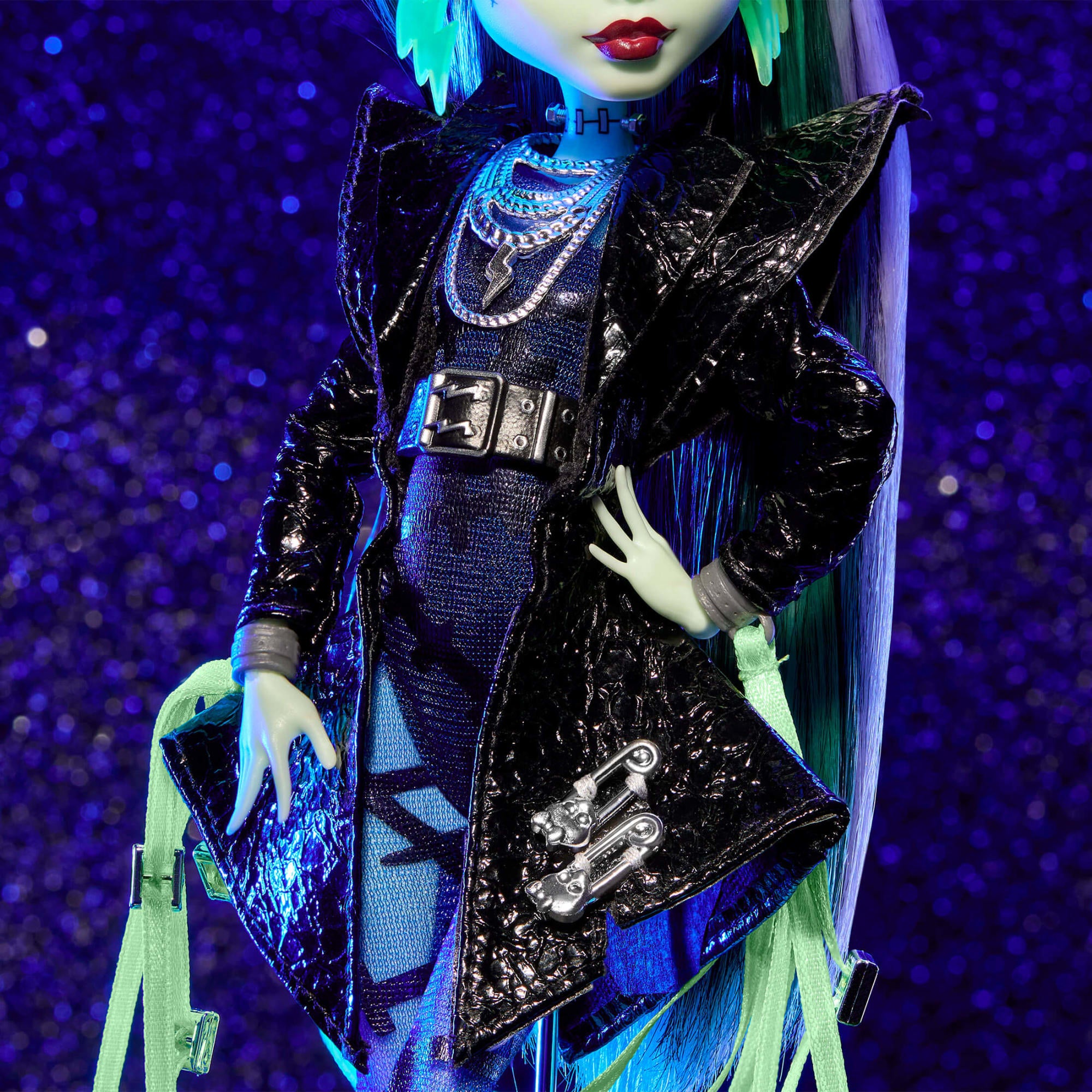 Monster High Haunt Couture Midnight Runway Frankie Stein Doll - Image 3