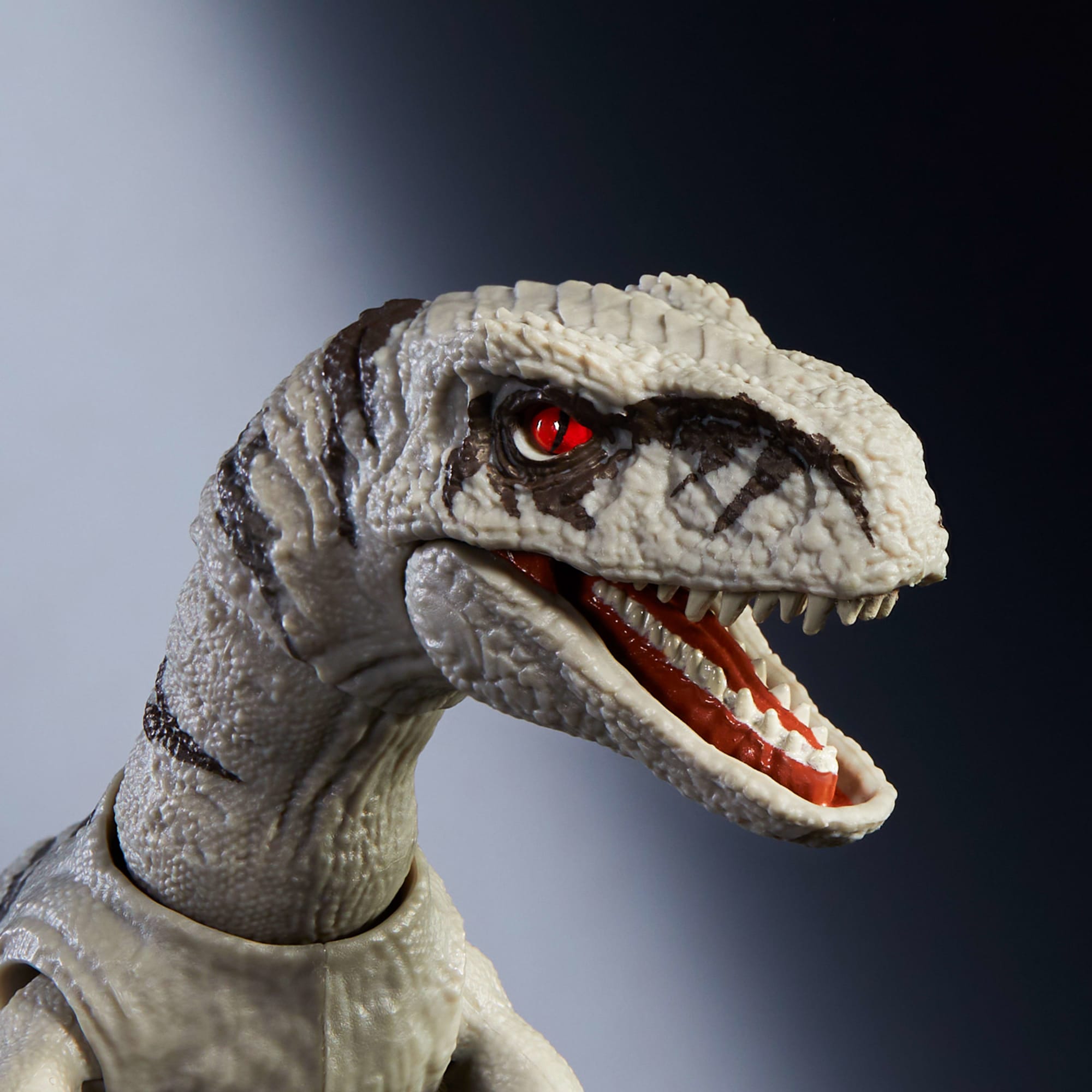 Jurassic World Hammond Collection Figura de Acción Atrociraptor Ghost - Image 3
