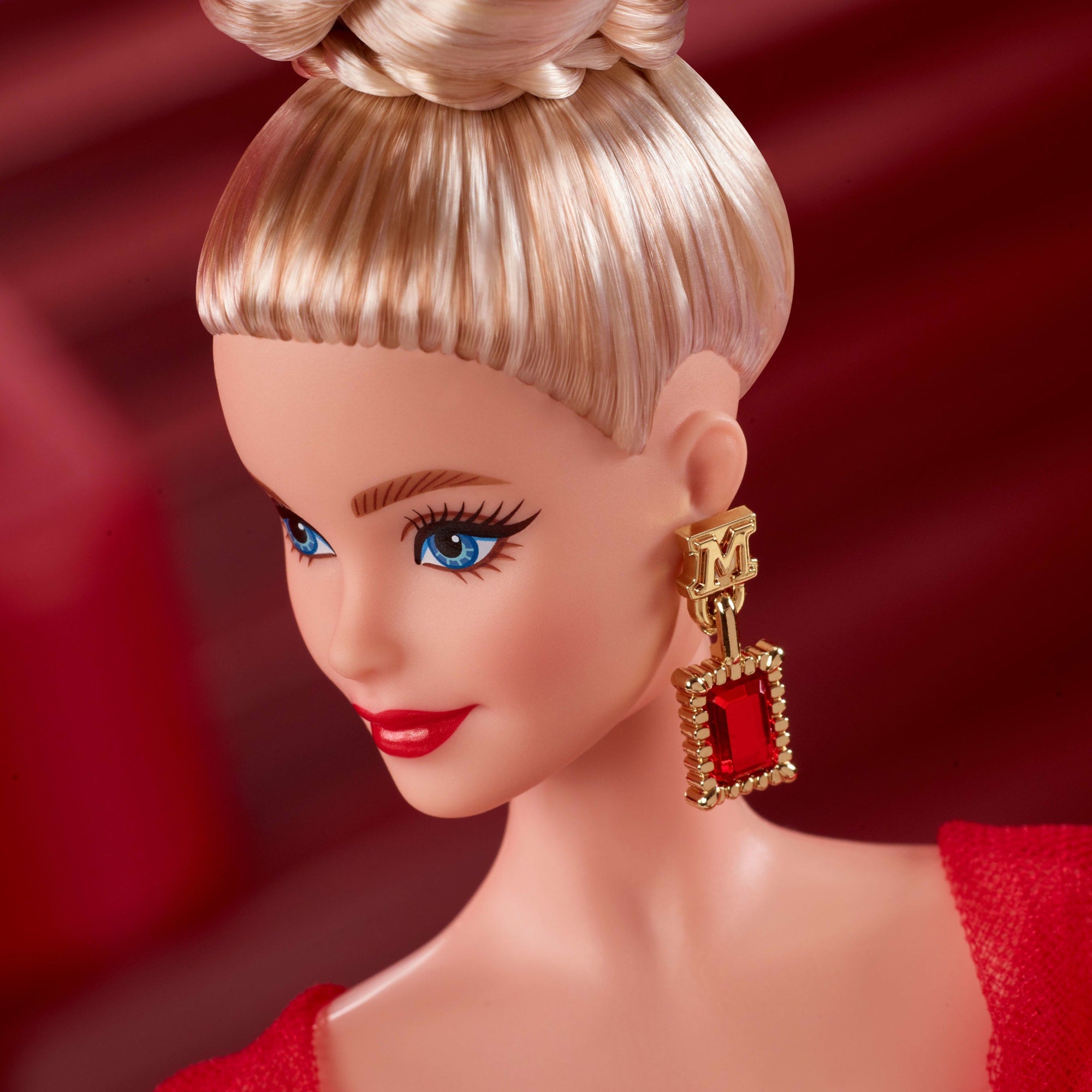 Barbie Signature Collectible Doll For Mattel 80th Anniversary. Glittery Red Tulle Gown. Blonde Hair - Image 4