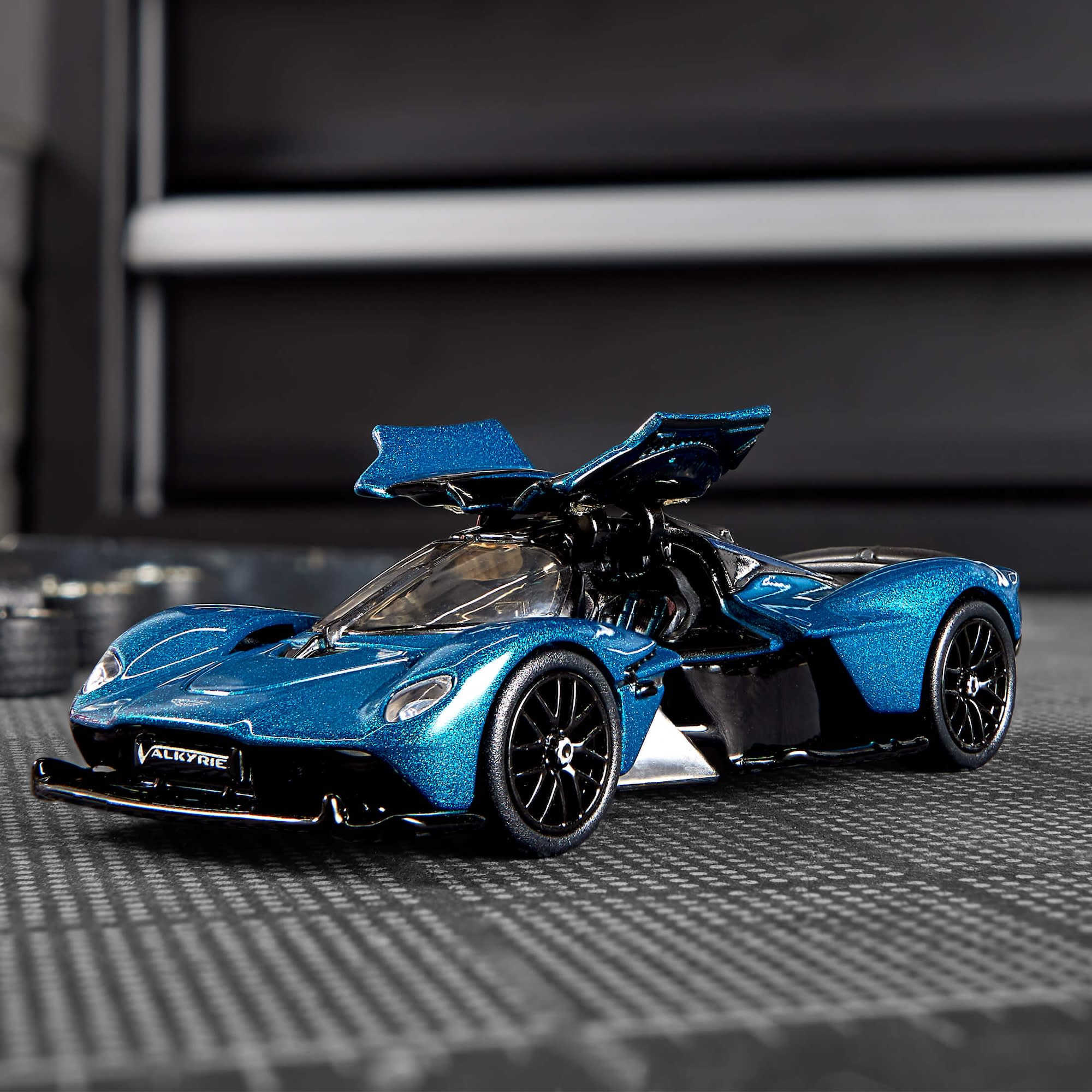 Hot Wheels Elite 64 Aston Martin Valkyrie - Image 2