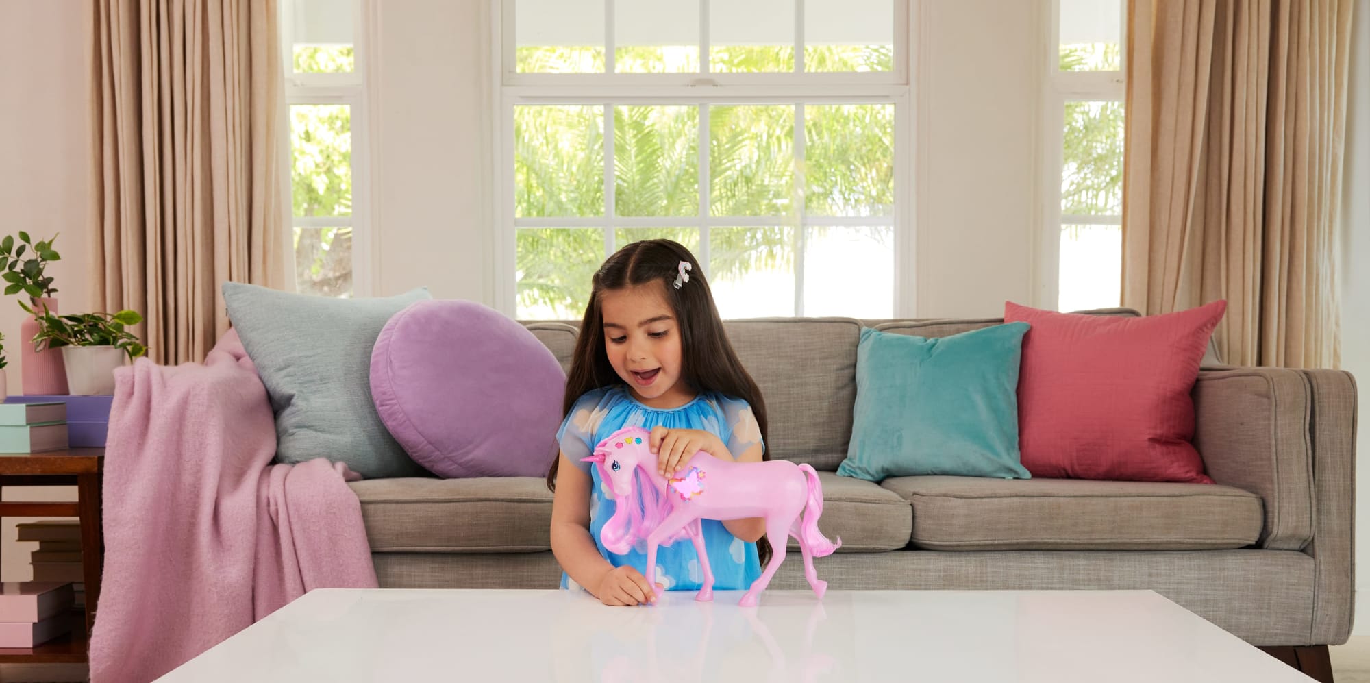 Barbie Sparkle Lights Toy Unicorn With 20 interactive Combos Of Lights. Sounds & Music - Image 2