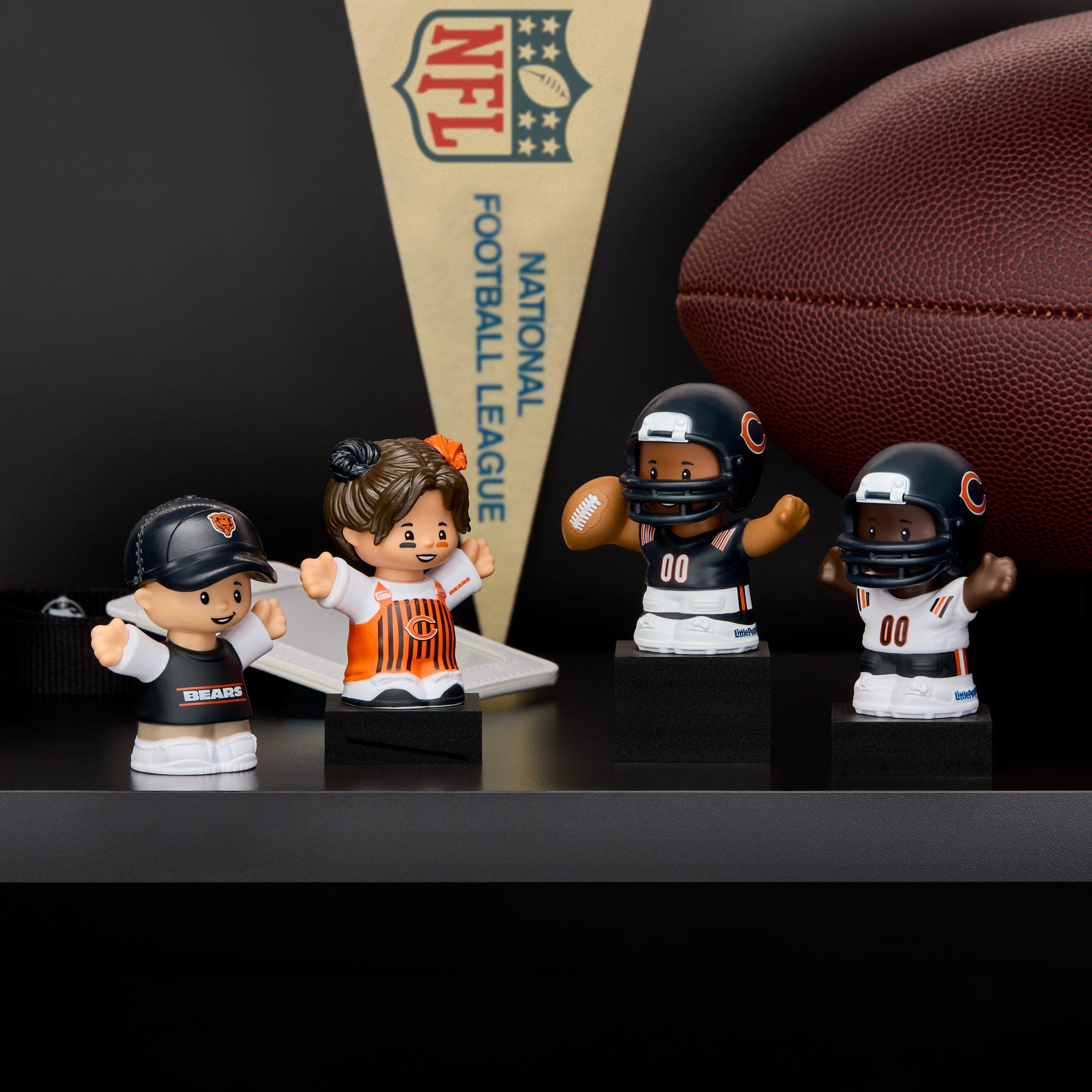 Little People Collector x NFL Chicago Bears Set - Image 3