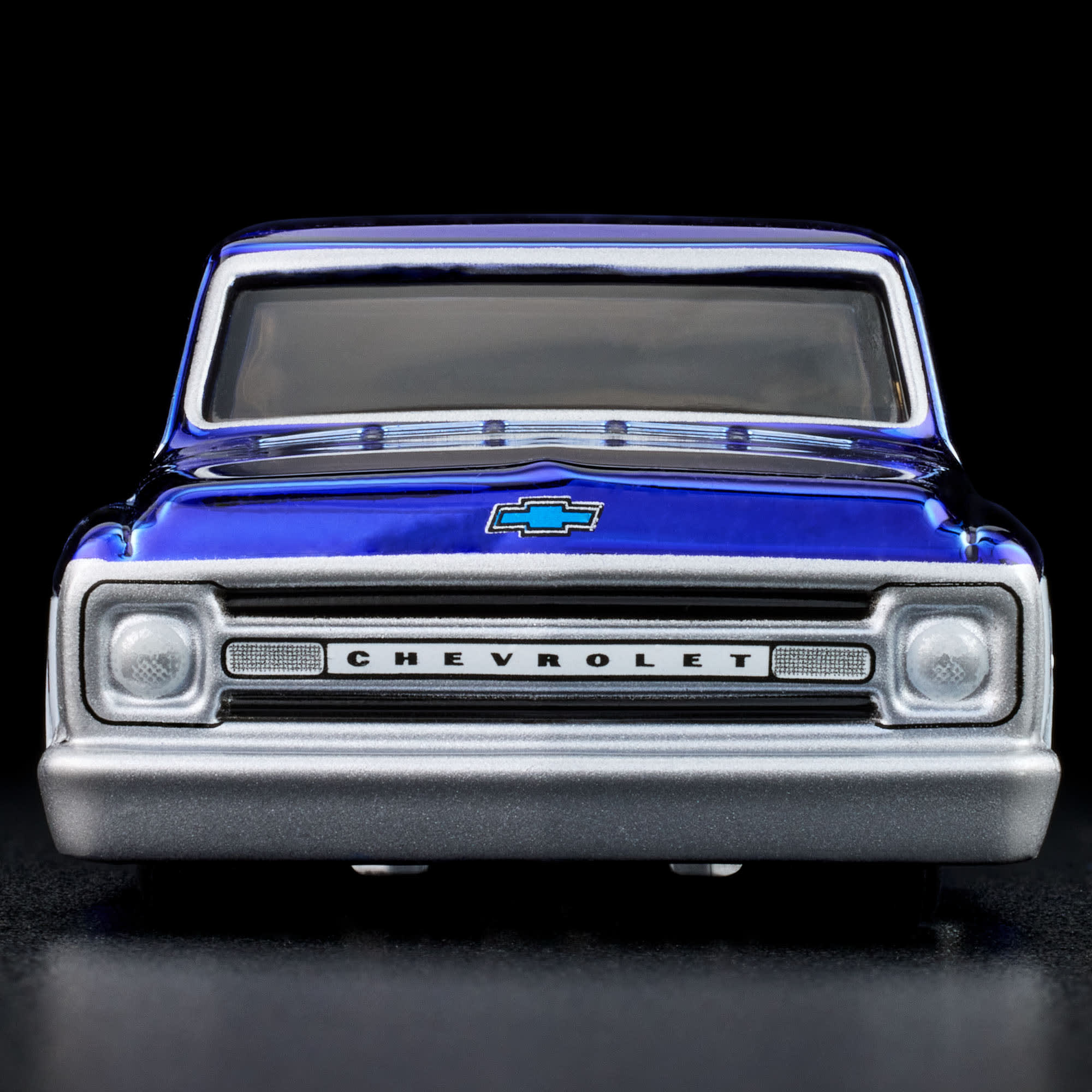 Hot Wheels RLC Exclusive 1969 Chevy C-10 - Image 11