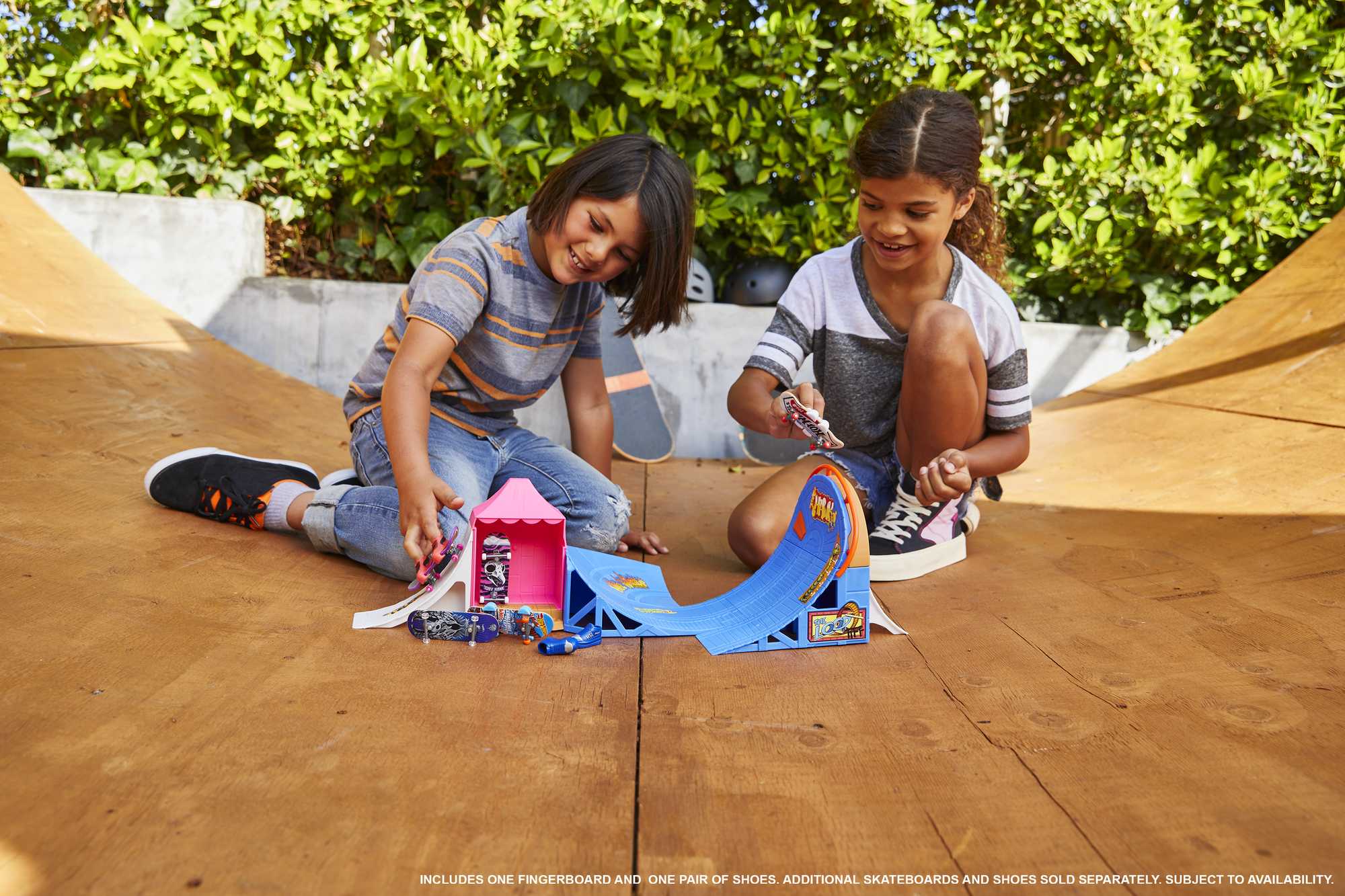 Hot Wheels Skate Amusement Park Skate Set - Image 2
