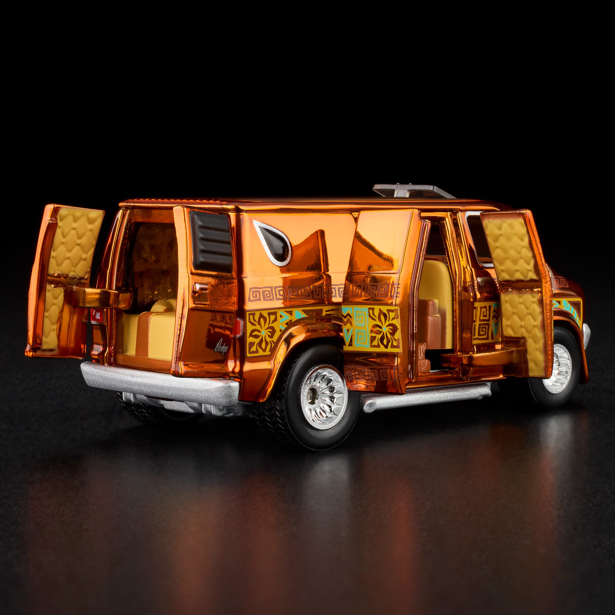 Hot Wheels RLC Exclusive '70s Dodge Tradesman Van - Image 12