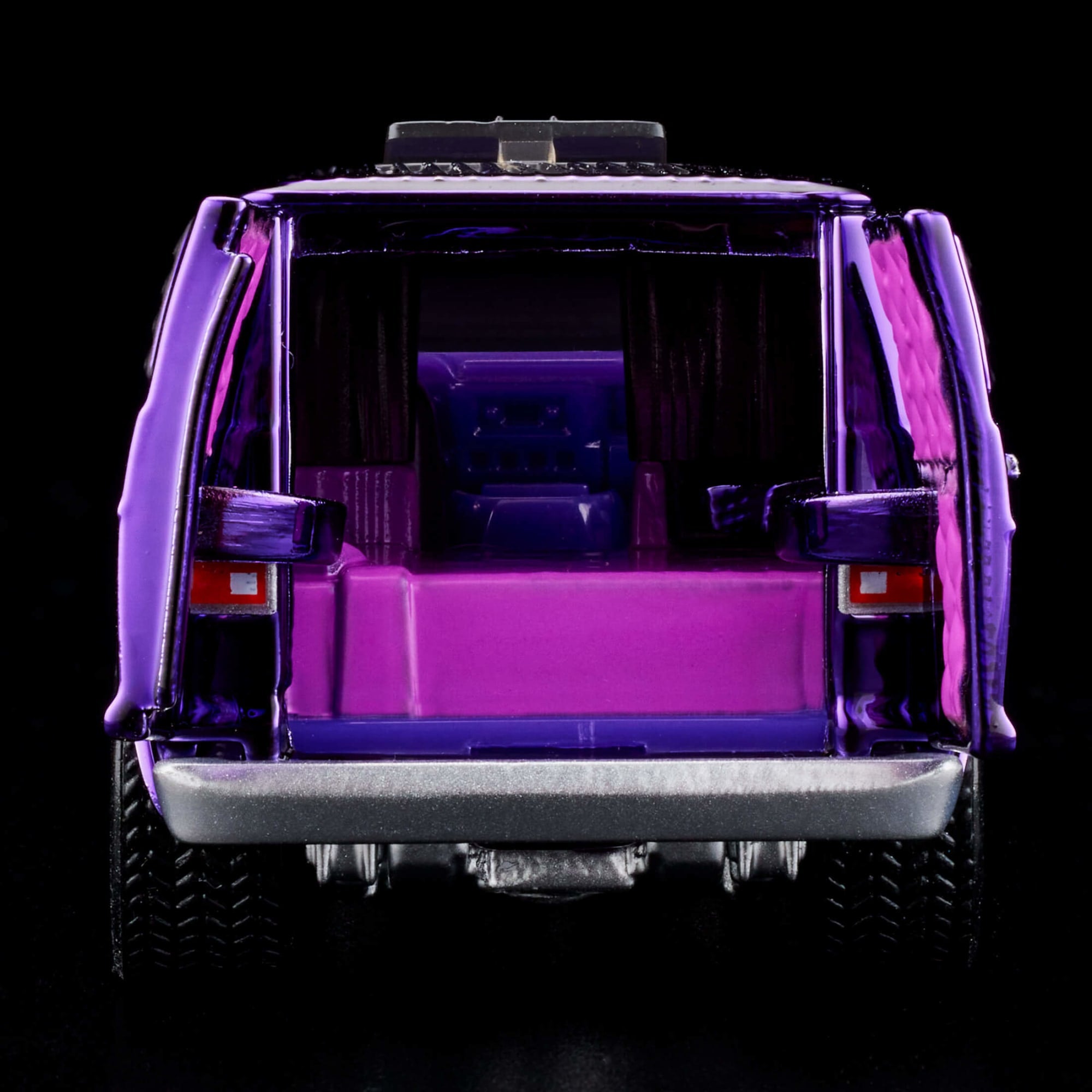 Hot Wheels RLC Exclusive '70s Dodge Tradesman Van - Image 8