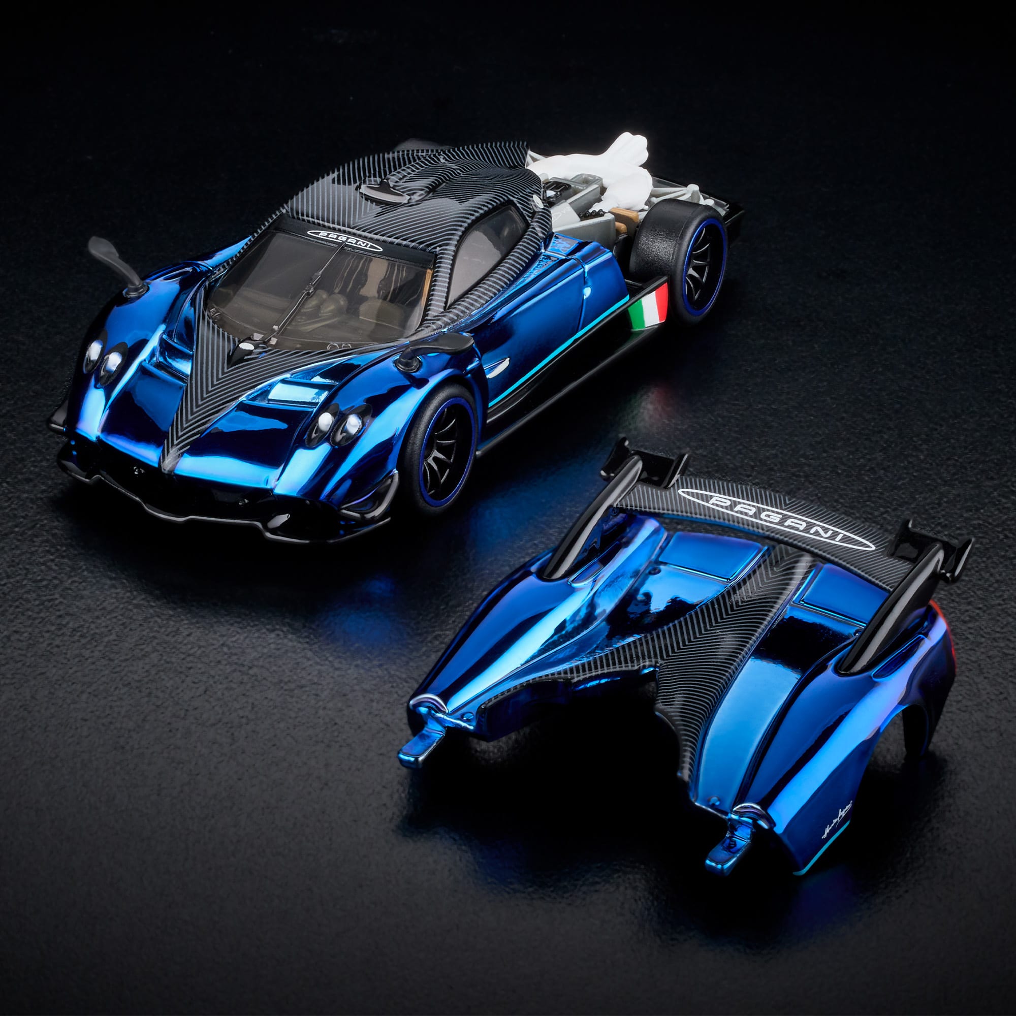 Hot Wheels RLC Exclusive 2021 Pagani Huayra R - Image 15