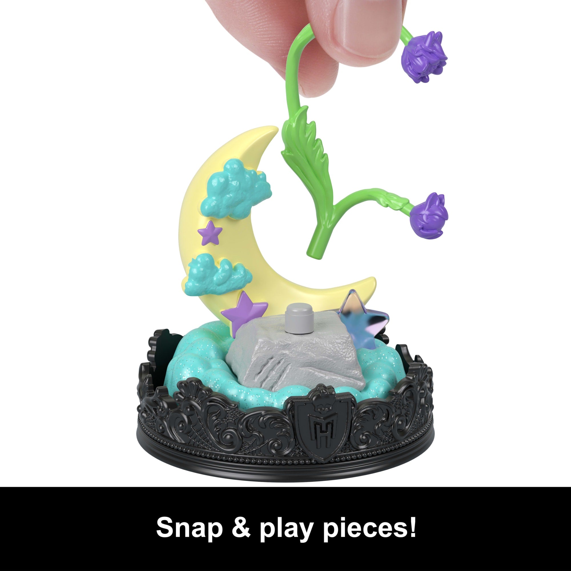 Monster High Pet Keychains. Animal Figures With Accessories And Buildable Terrarium - Image 3