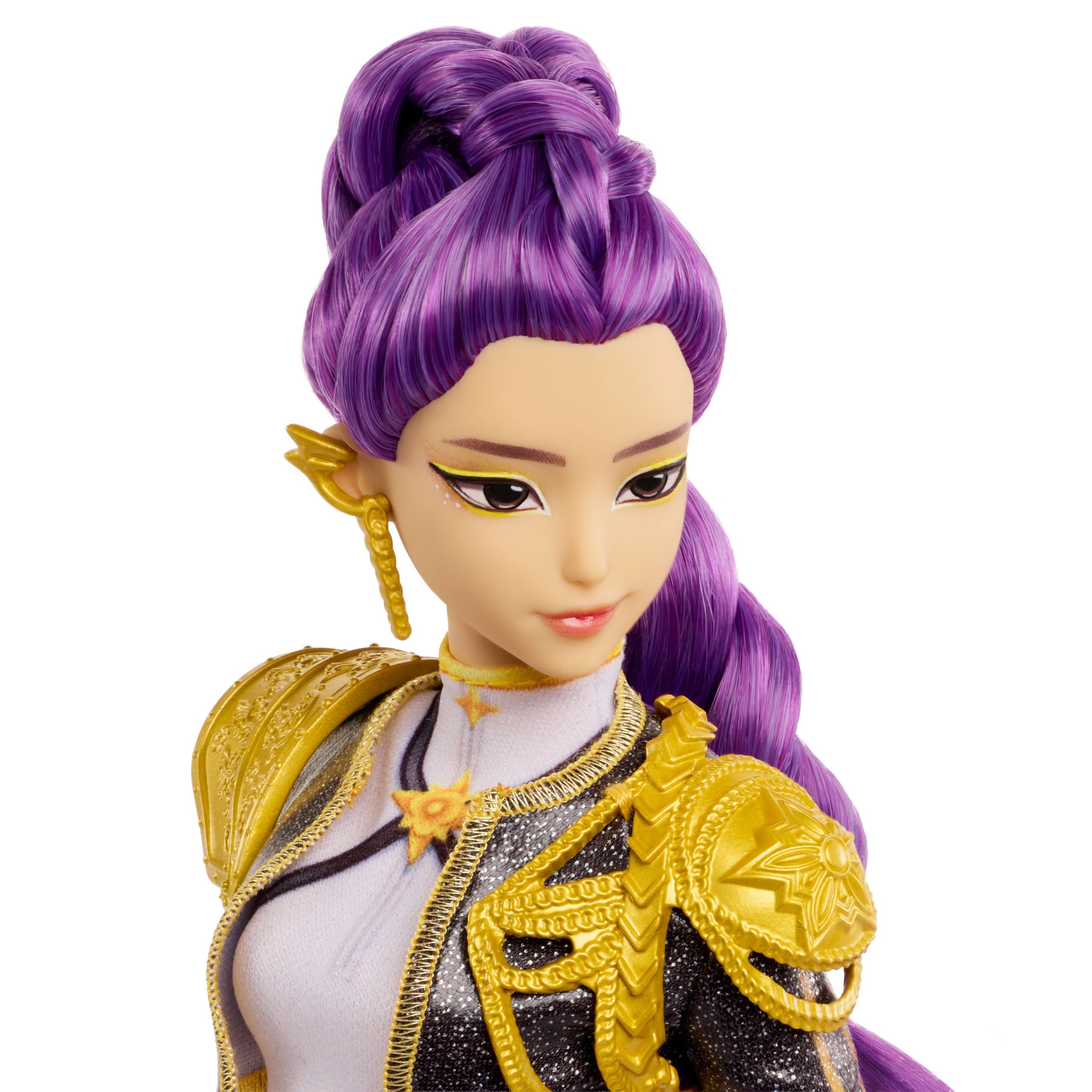 KPop Demon Hunters HUNTR/X Rumi Golden Singing Doll in Removable Outfit & 5 Posable Joints - Image 2