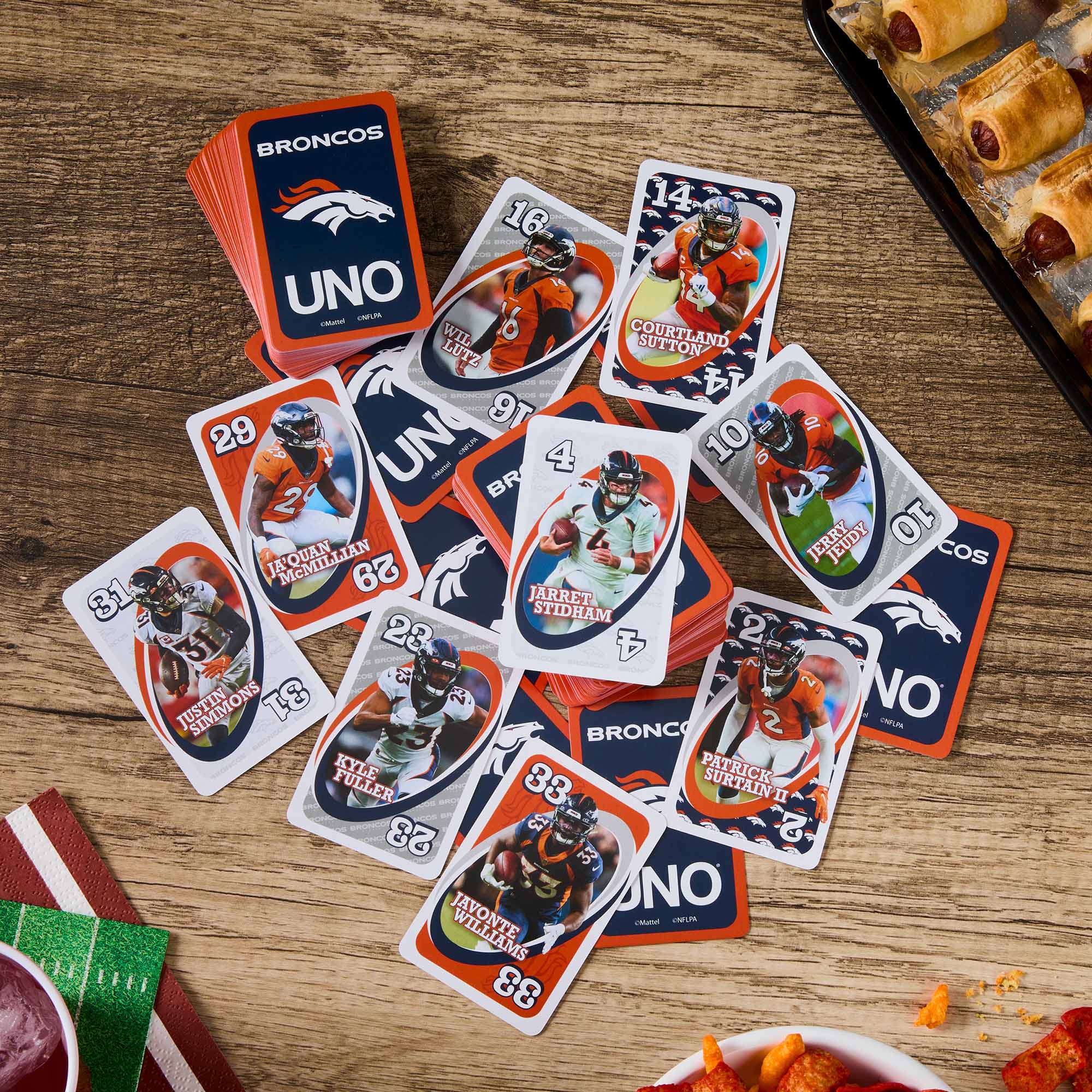 UNO Fandom NFL Denver Broncos Game Deck - Image 5