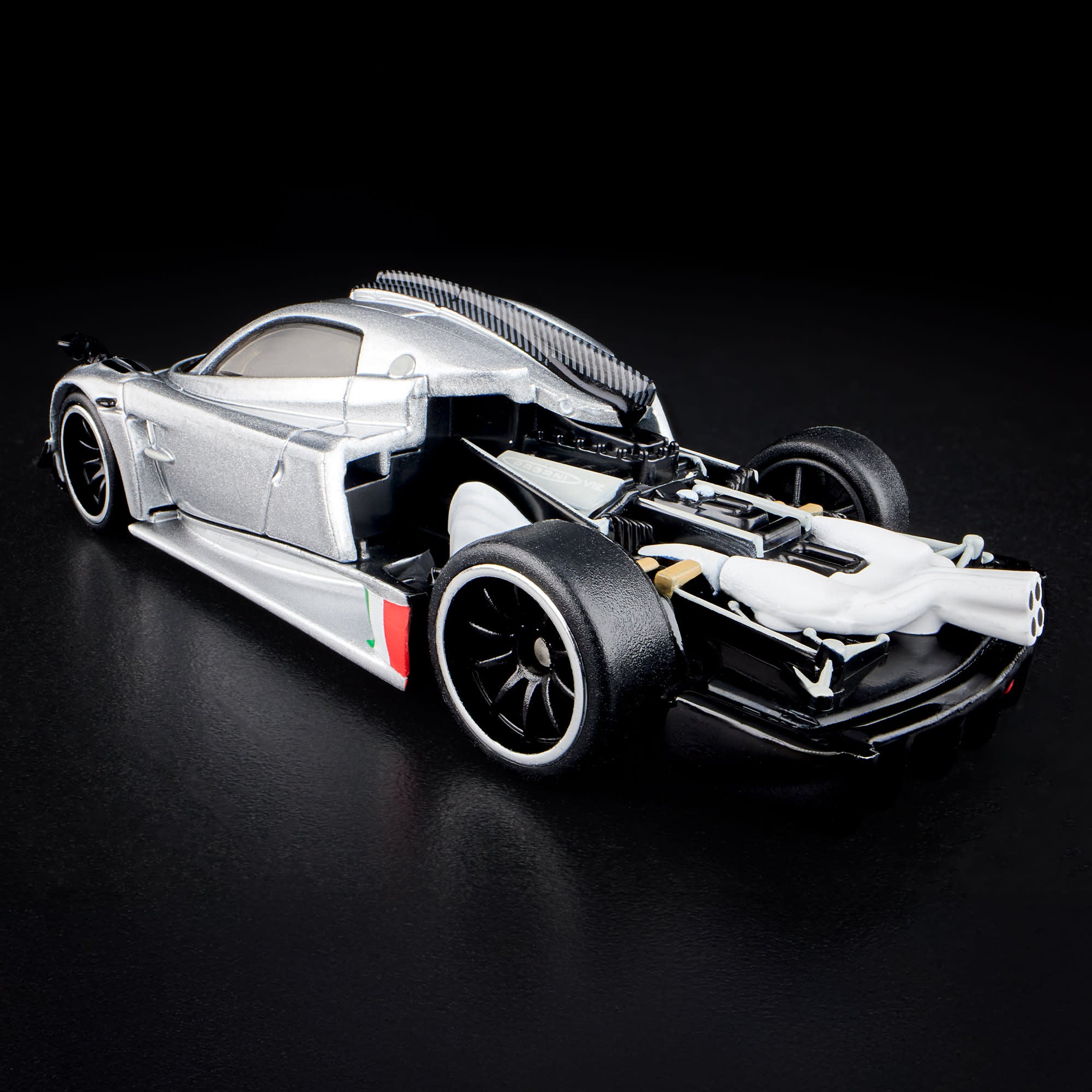 Hot Wheels RLC Exclusive '21 Pagani Huayra R - Image 9