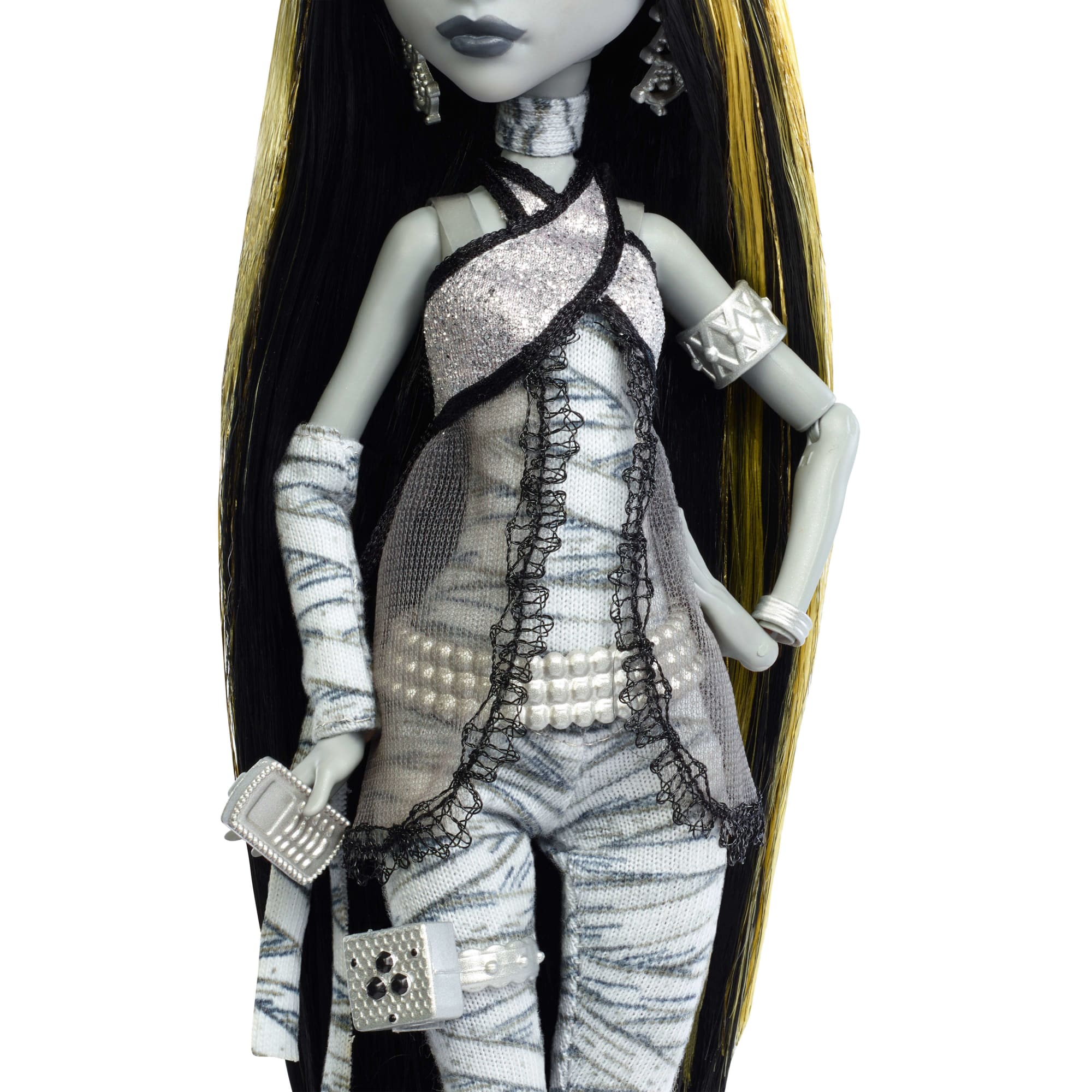 Monster High Reel Drama Cleo De Nile Black And White Reproduction Collector Doll With Poster - Image 3