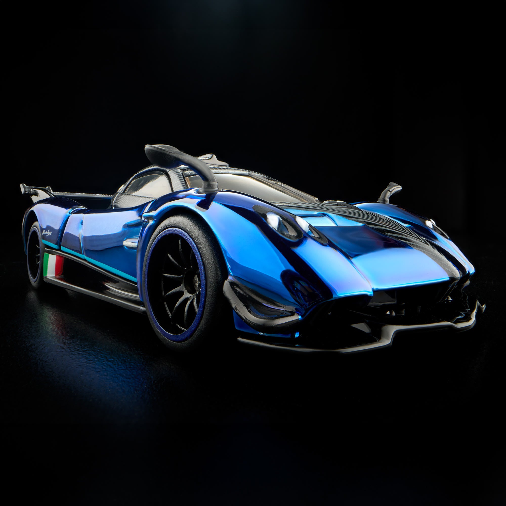 Hot Wheels RLC Exclusive 2021 Pagani Huayra R - Image 12