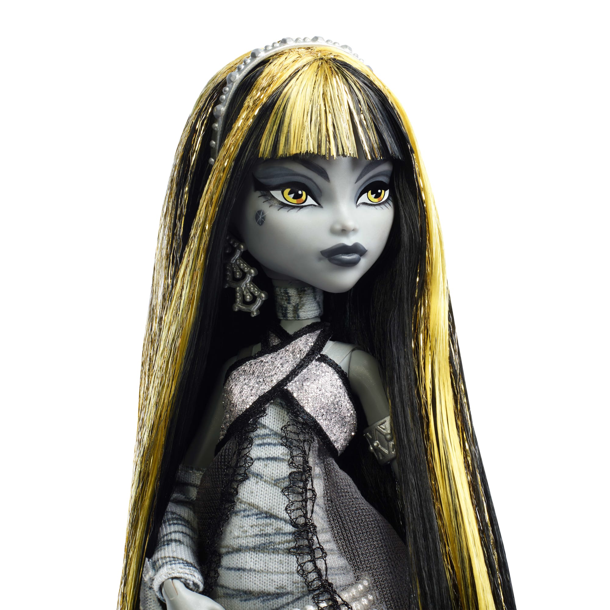 Monster High Reel Drama Cleo De Nile Black And White Reproduction Collector Doll With Poster - Image 2