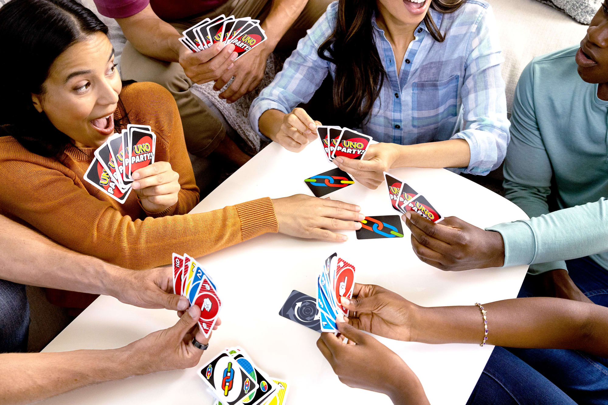 UNO Juego de Cartas Party Renovado - Image 4
